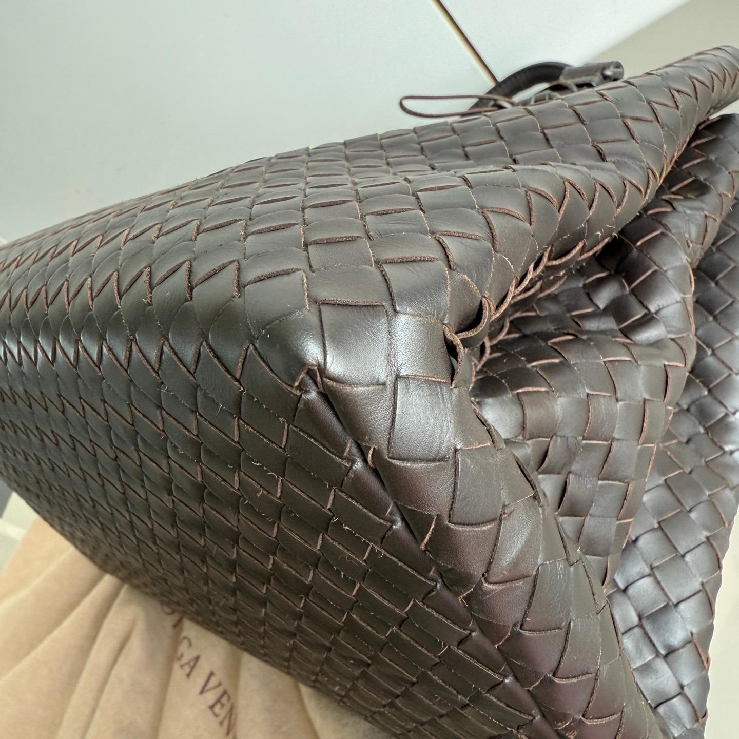 Women's Bottega Veneta Roma Large Intrecciato Nappa Leather Chocolate Brown 35cm