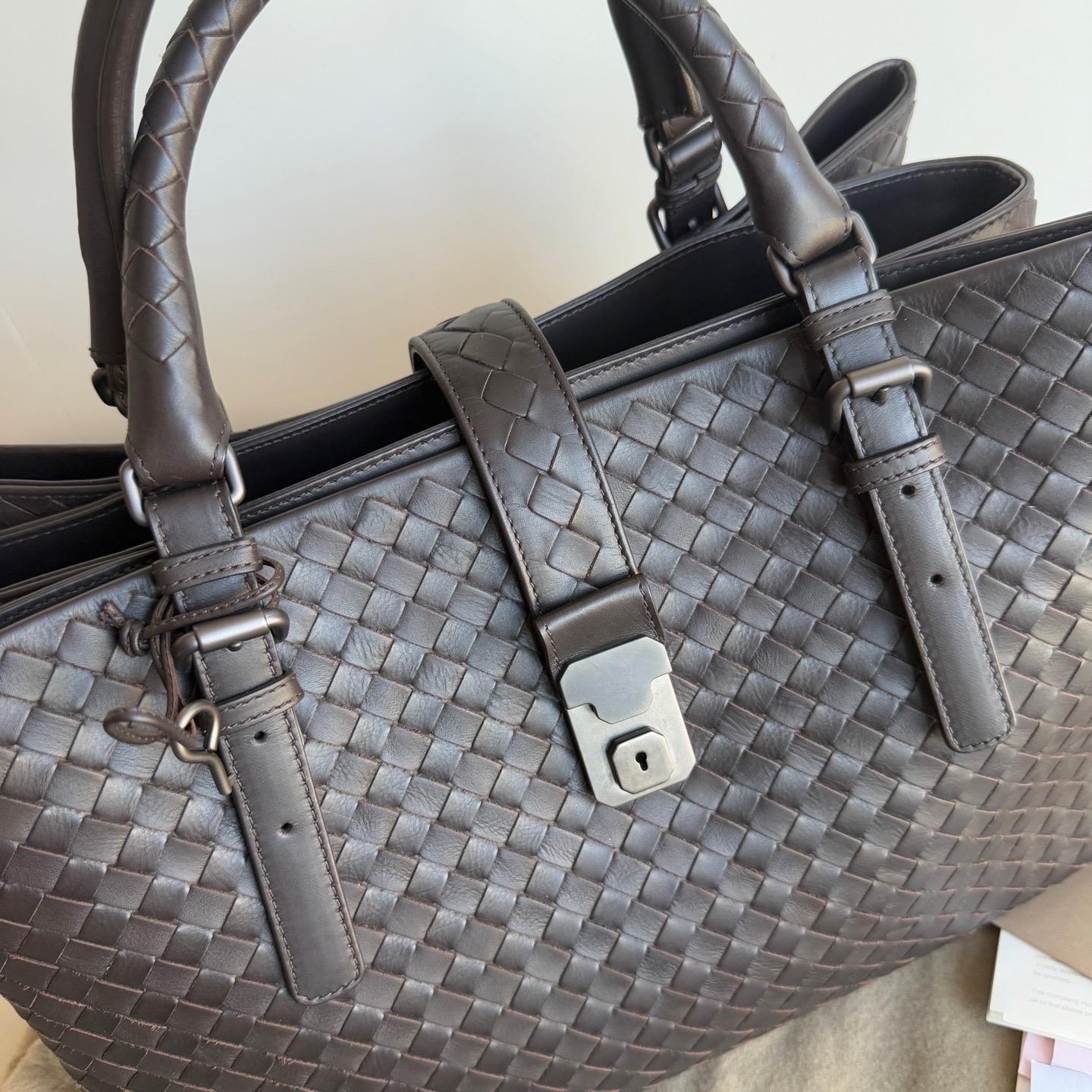 Bottega Veneta Roma Large Intrecciato Nappa Leather Dark Brown 35cm 13