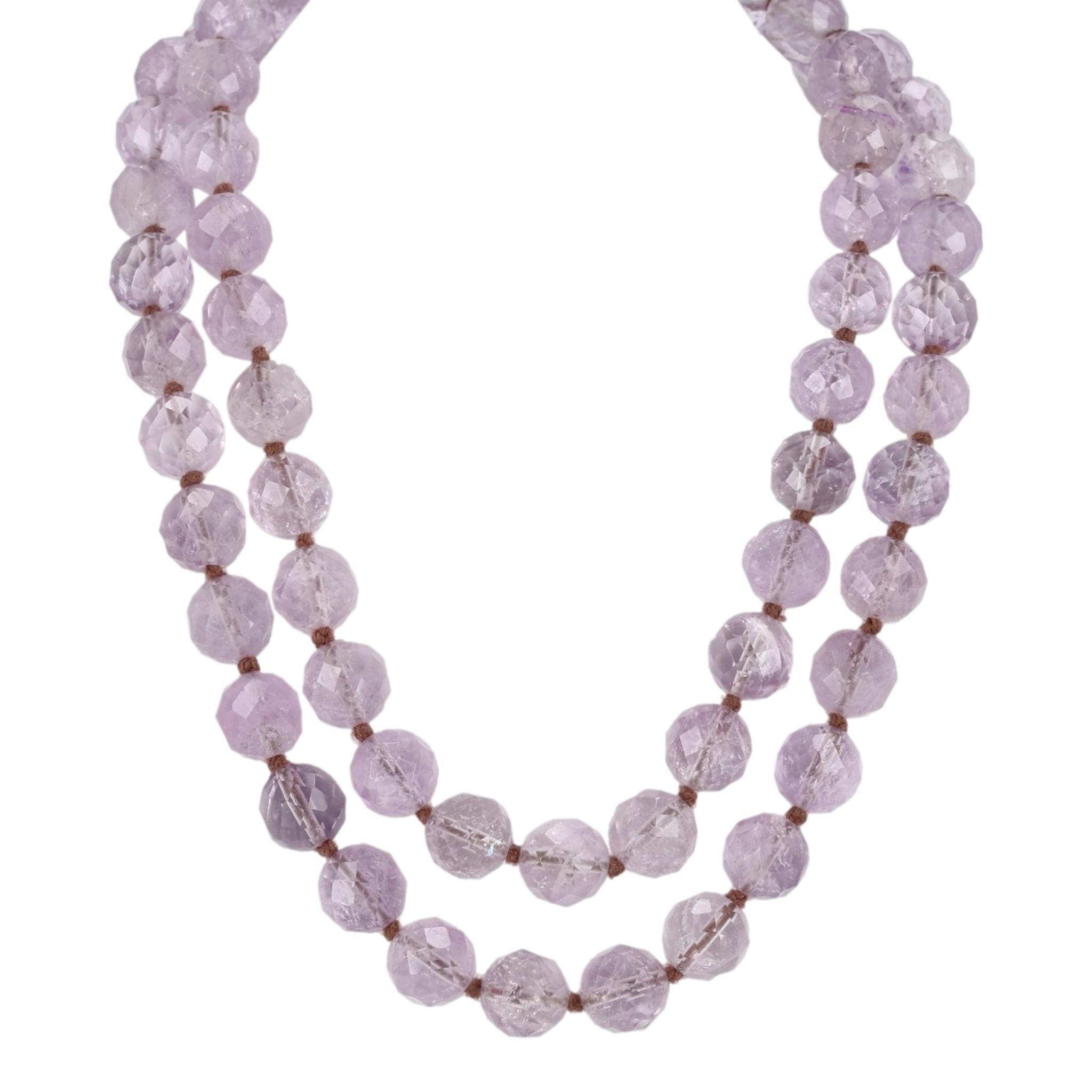 Collana e orecchini abbinati di quarzo rosa di Bottega Veneta In condizioni buone in vendita a London, GB