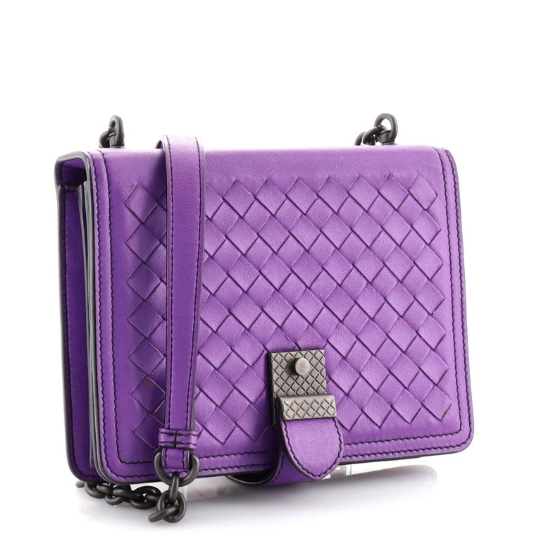 Bottega Runway Accordion Shoulder Bag Intrecciato Nappa Small For Sale at 1stDibs