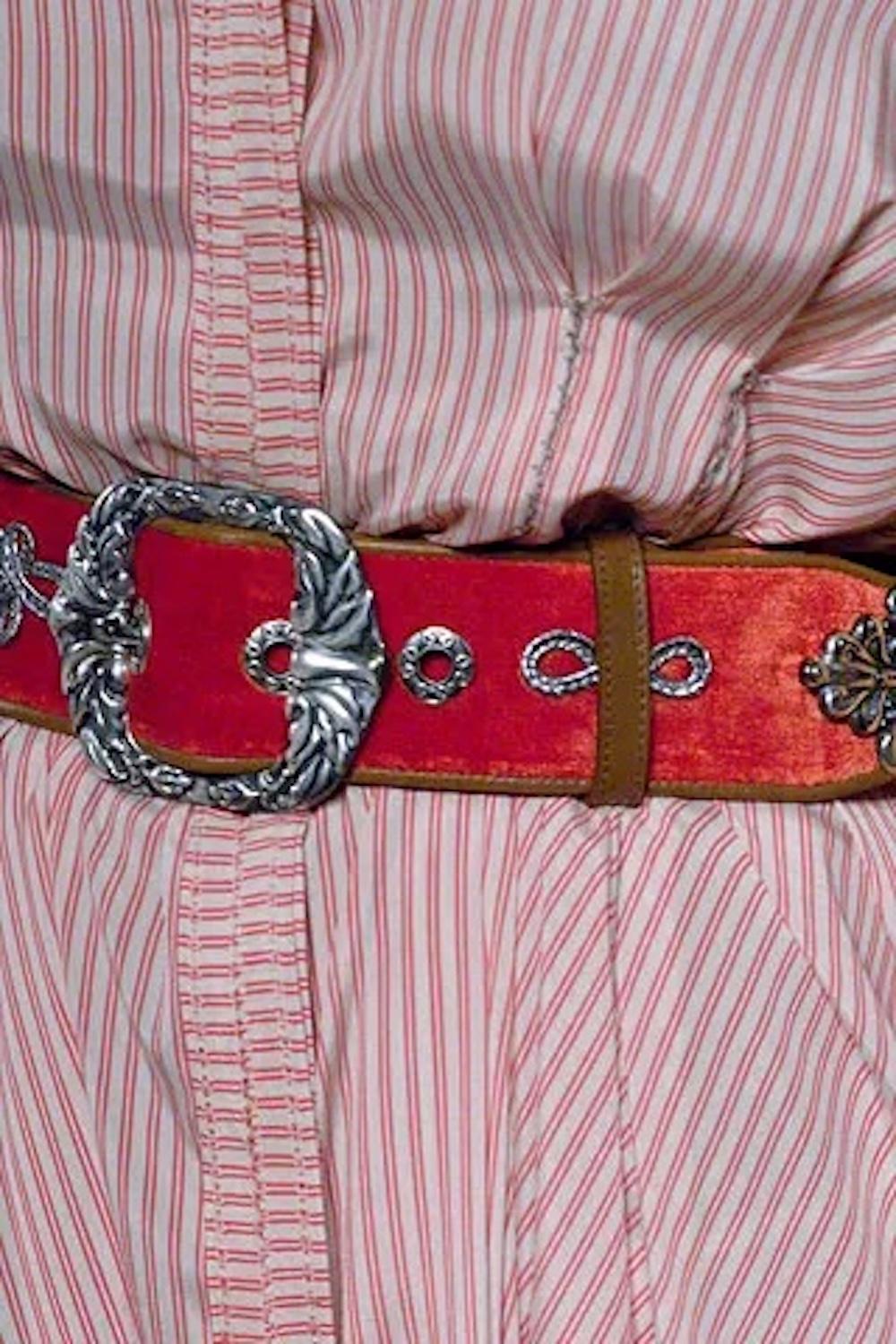 Bottega Veneta Runway Poppy Red Velvet Silver Buckle Waist Belt, SS 2006  For Sale 8