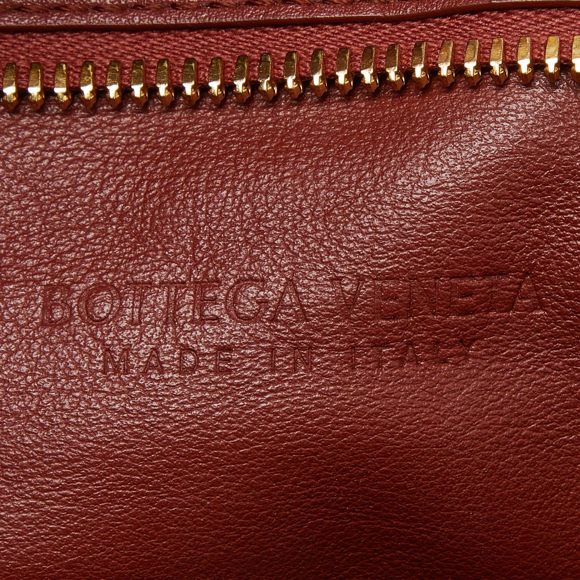 Bottega Veneta Rust Brown Leather BV Knotted Twist Clutch For Sale 6