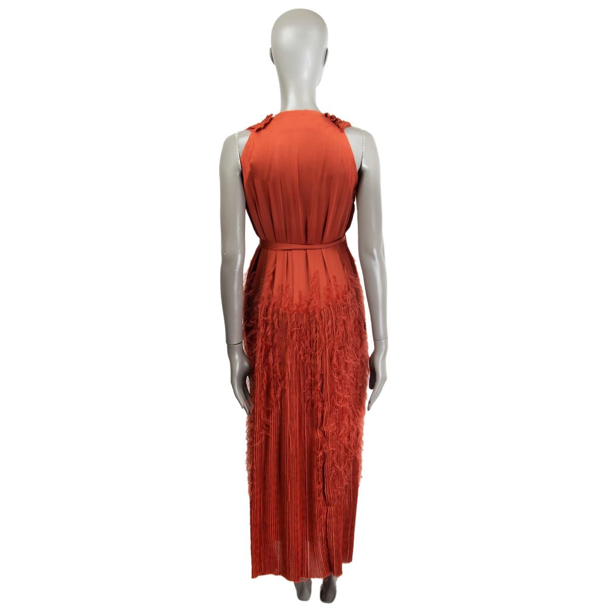 Red BOTTEGA VENETA rust polyester PLISSE PLEATED FEATHER BELTE MAXI Dress 36 XXS For Sale