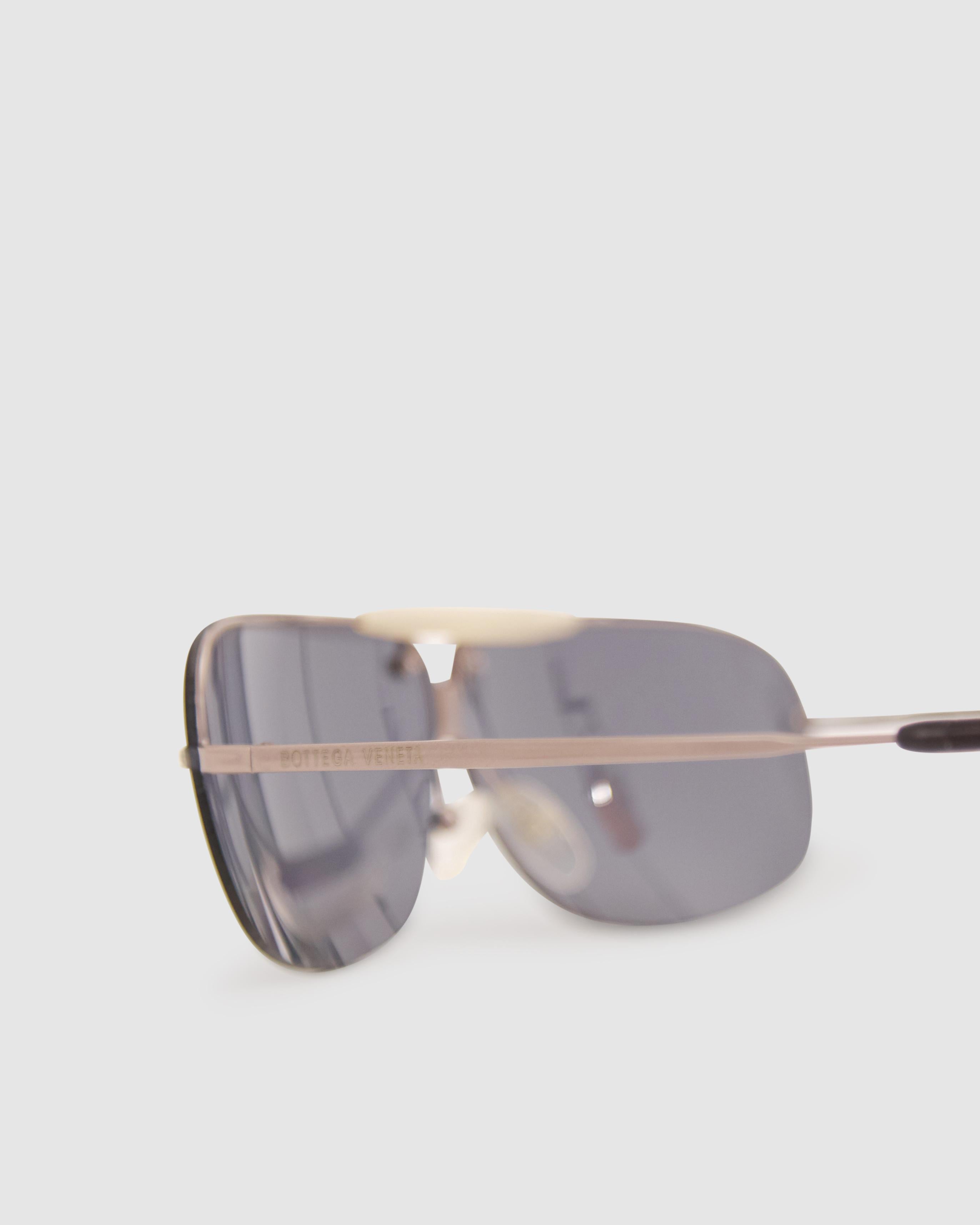 Bottega Veneta S/S 1999 silver aviator mirror sunglasses For Sale 1