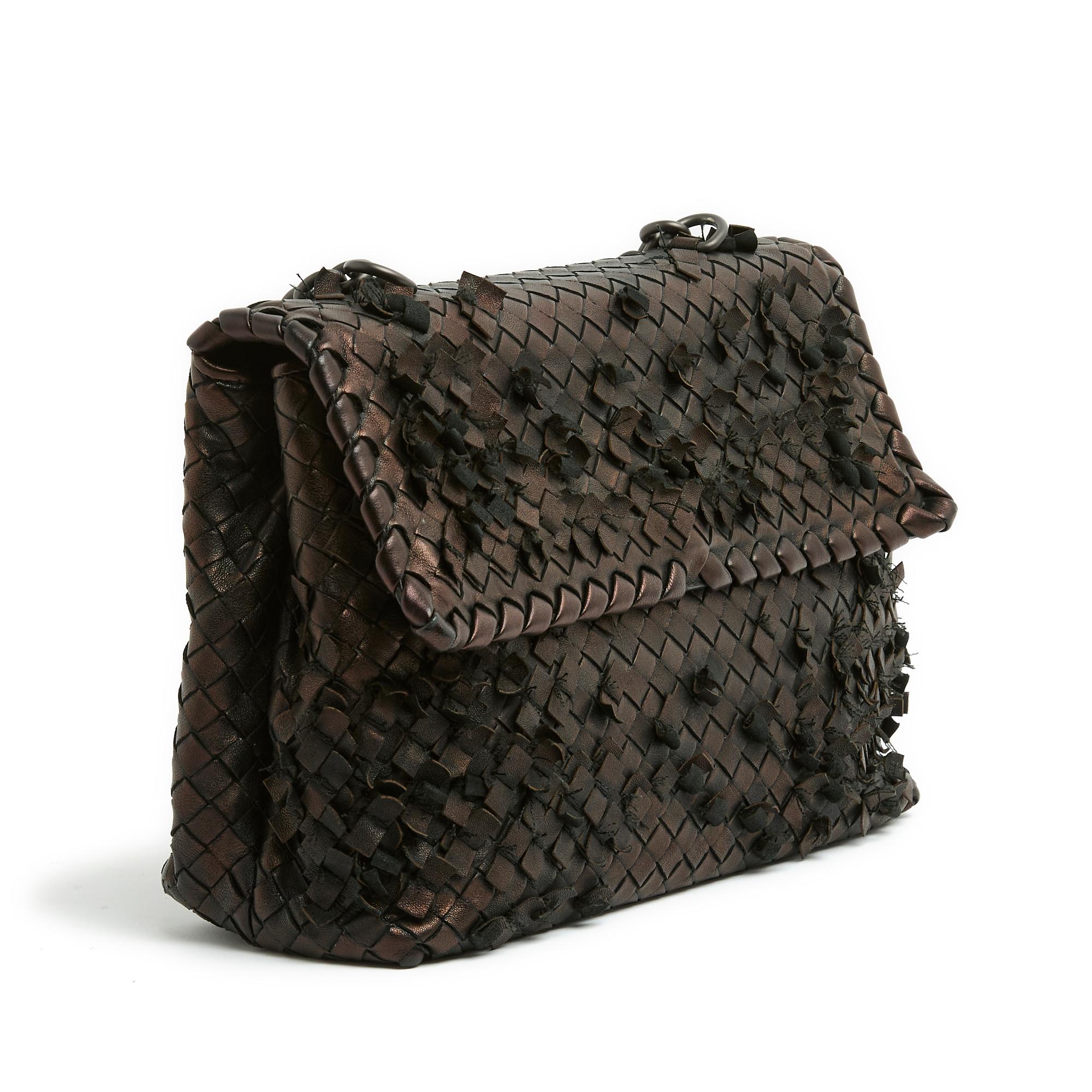 Bottega Veneta Olimpia model bag in GM format in dark brown leather with interlaced bronze highlights 