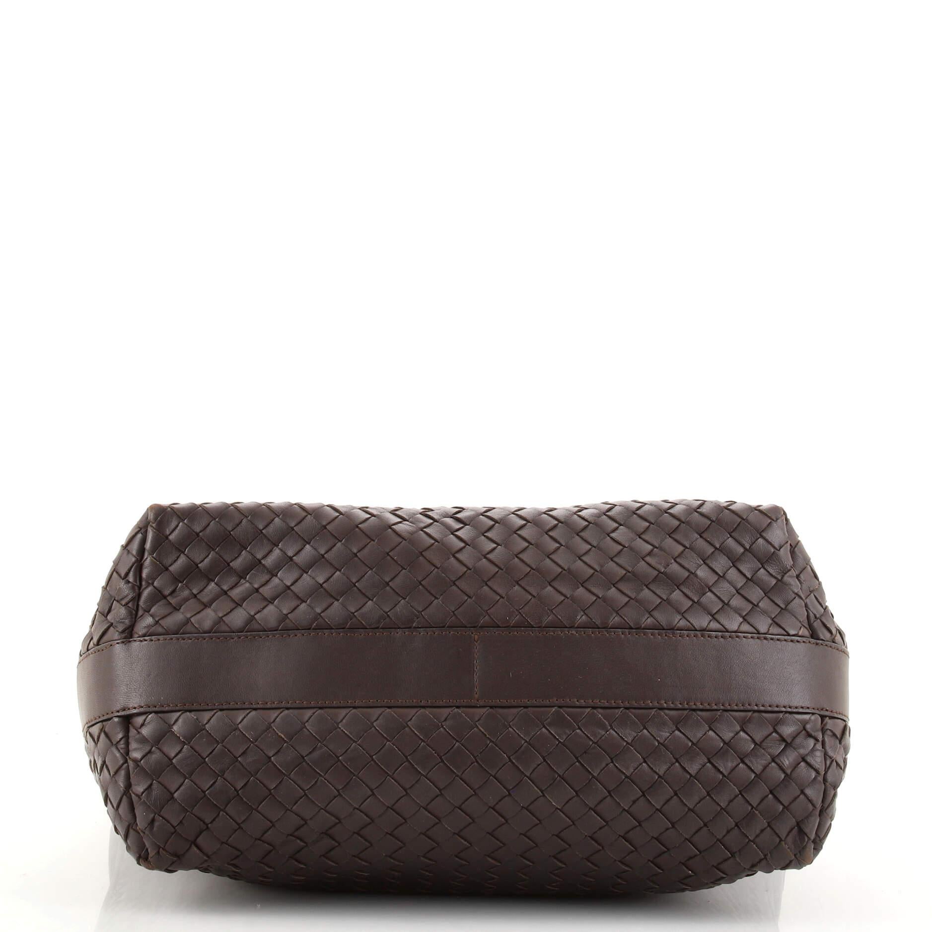 Bottega Veneta Saddle Zip Messenger Bag Intrecciato Nappa Large In Good Condition In NY, NY