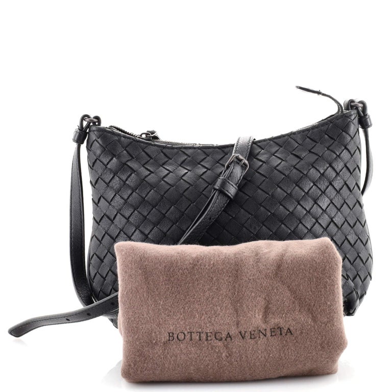 Bottega Veneta Woven Small Messenger Bag in Black for Men