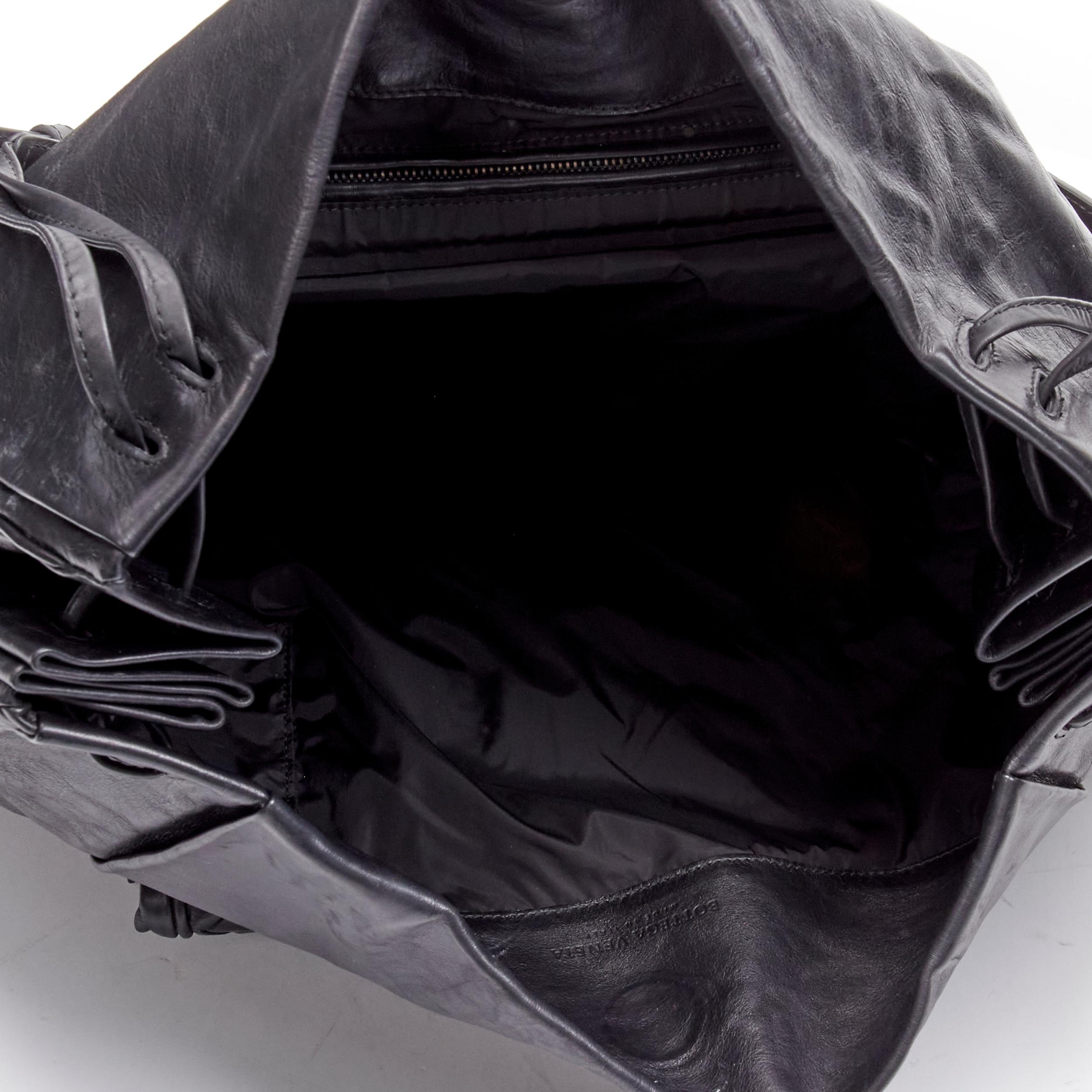 BOTTEGA VENETA Scarabee black Intrecciato woven leather pocket shoulder tote bag 7