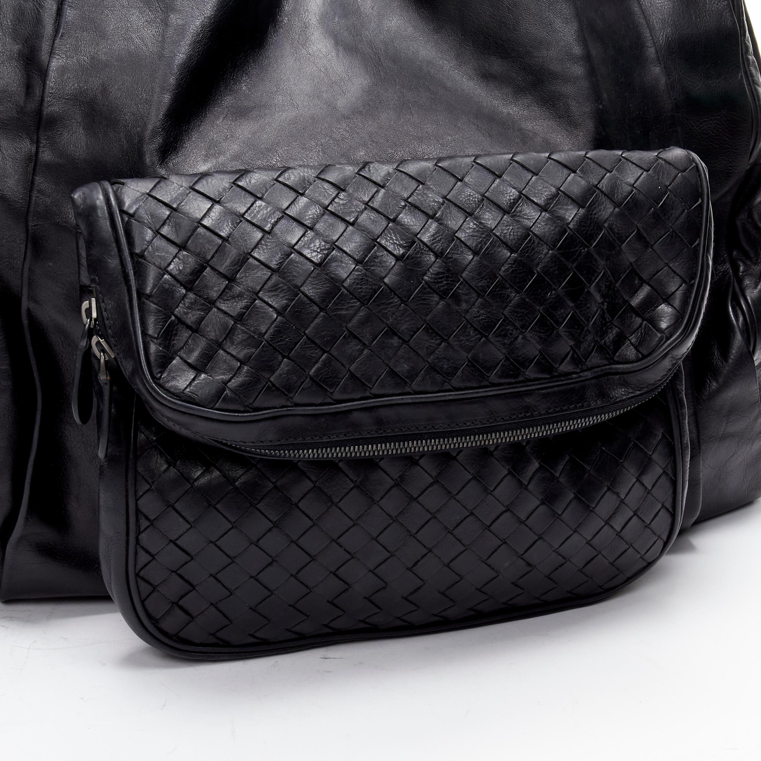 BOTTEGA VENETA Scarabee black Intrecciato woven leather pocket shoulder tote bag 3