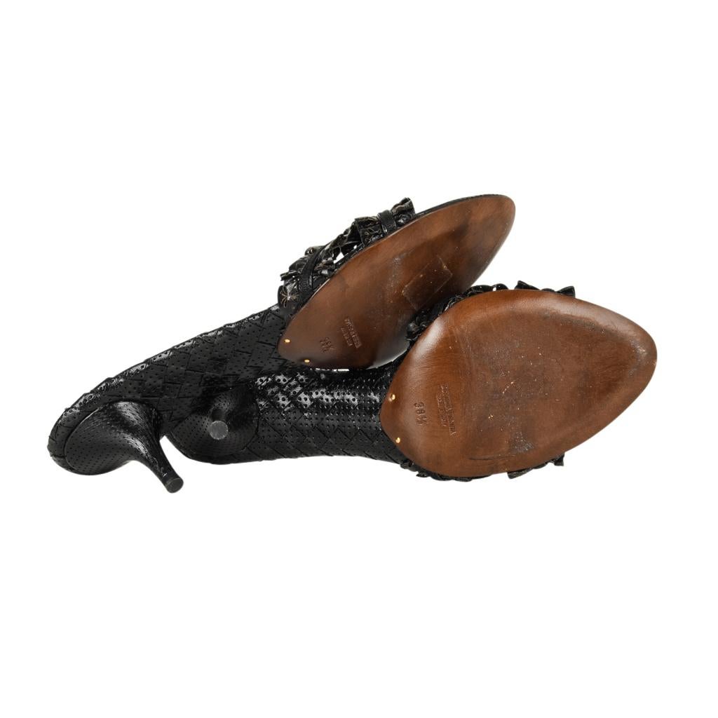 Bottega Veneta Shoe Ruffled Perforated Leather Black Mule 38.5 / 8.5 3