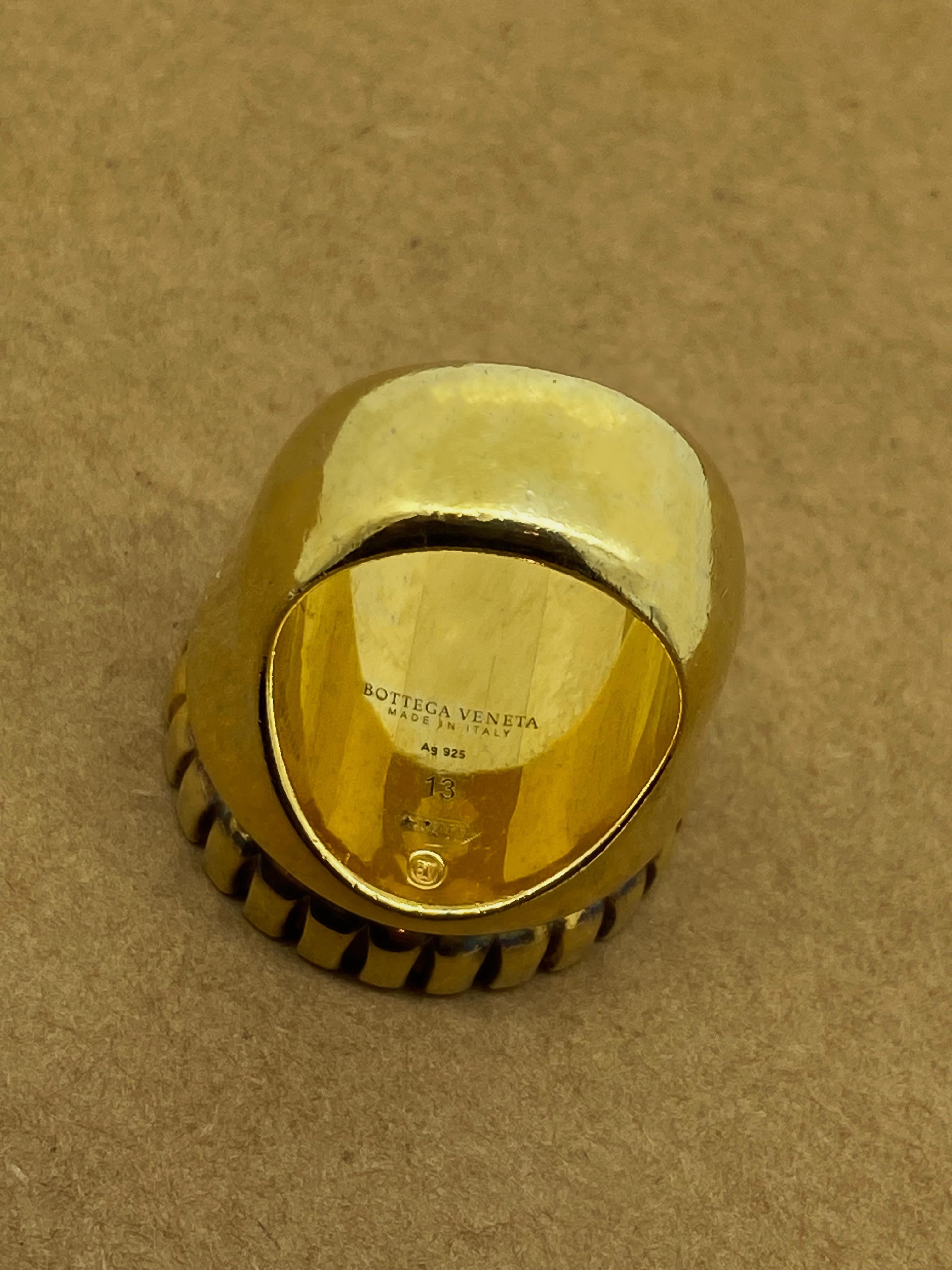 Bottega Veneta Silver-Gilt Black Enamel Signet Unisex Ring, Made in Italy. In Good Condition For Sale In MELBOURNE, AU