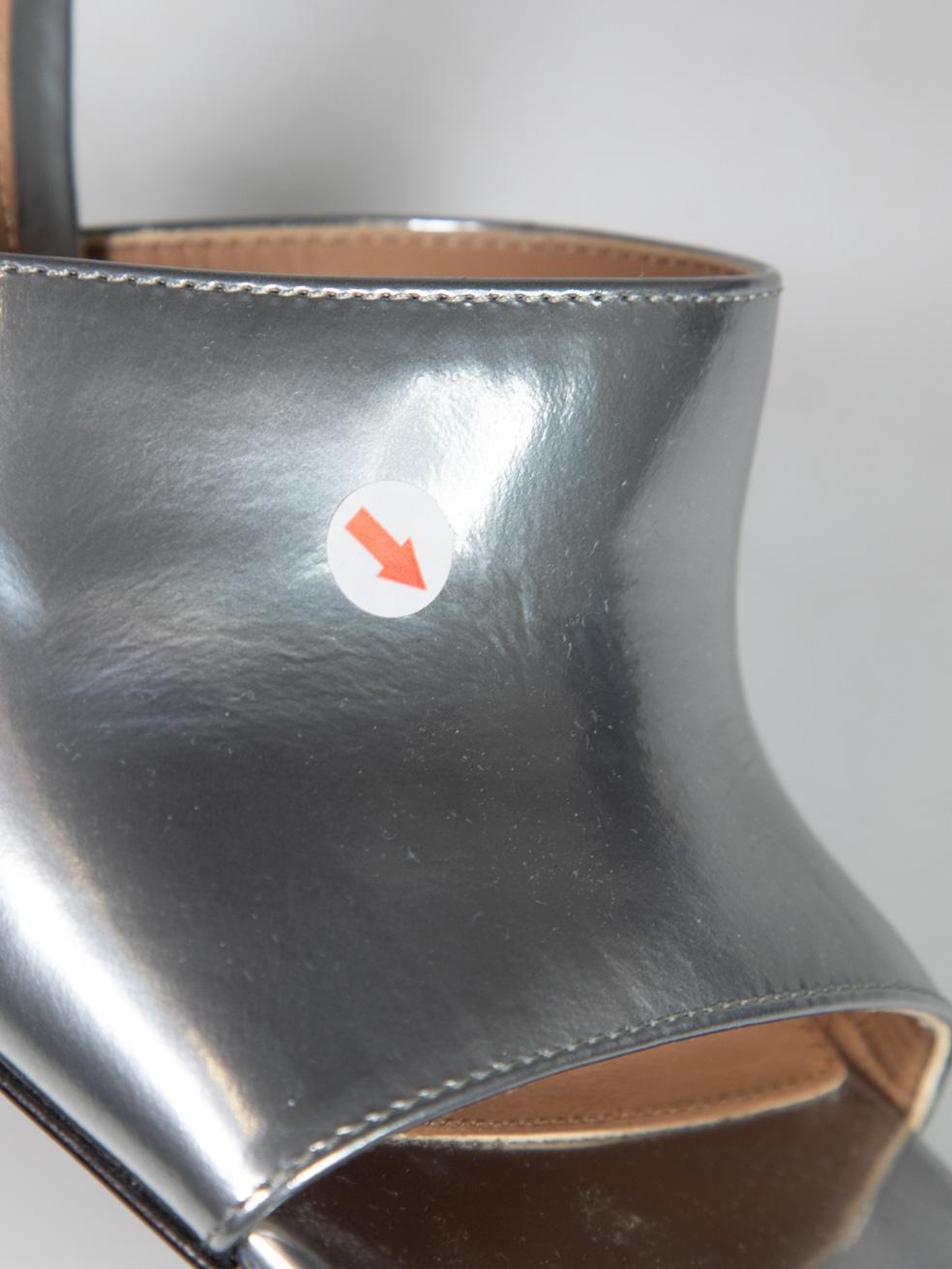 Bottega Veneta Mules à talons en cuir stretch Silver Taille IT 36 en vente 3