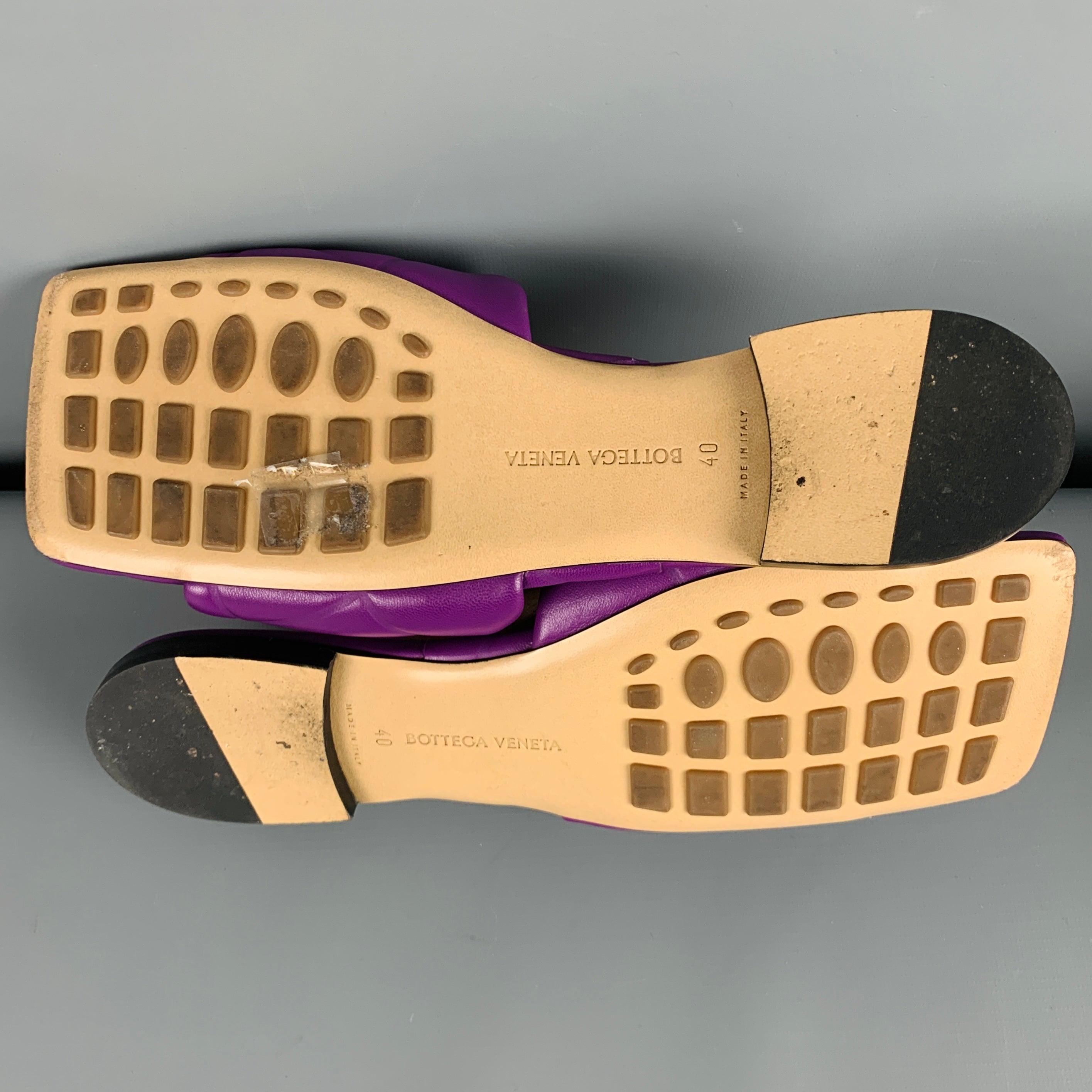 BOTTEGA VENETA Size 10 Purple Leather Quilted Square Toe Sandals For Sale 2