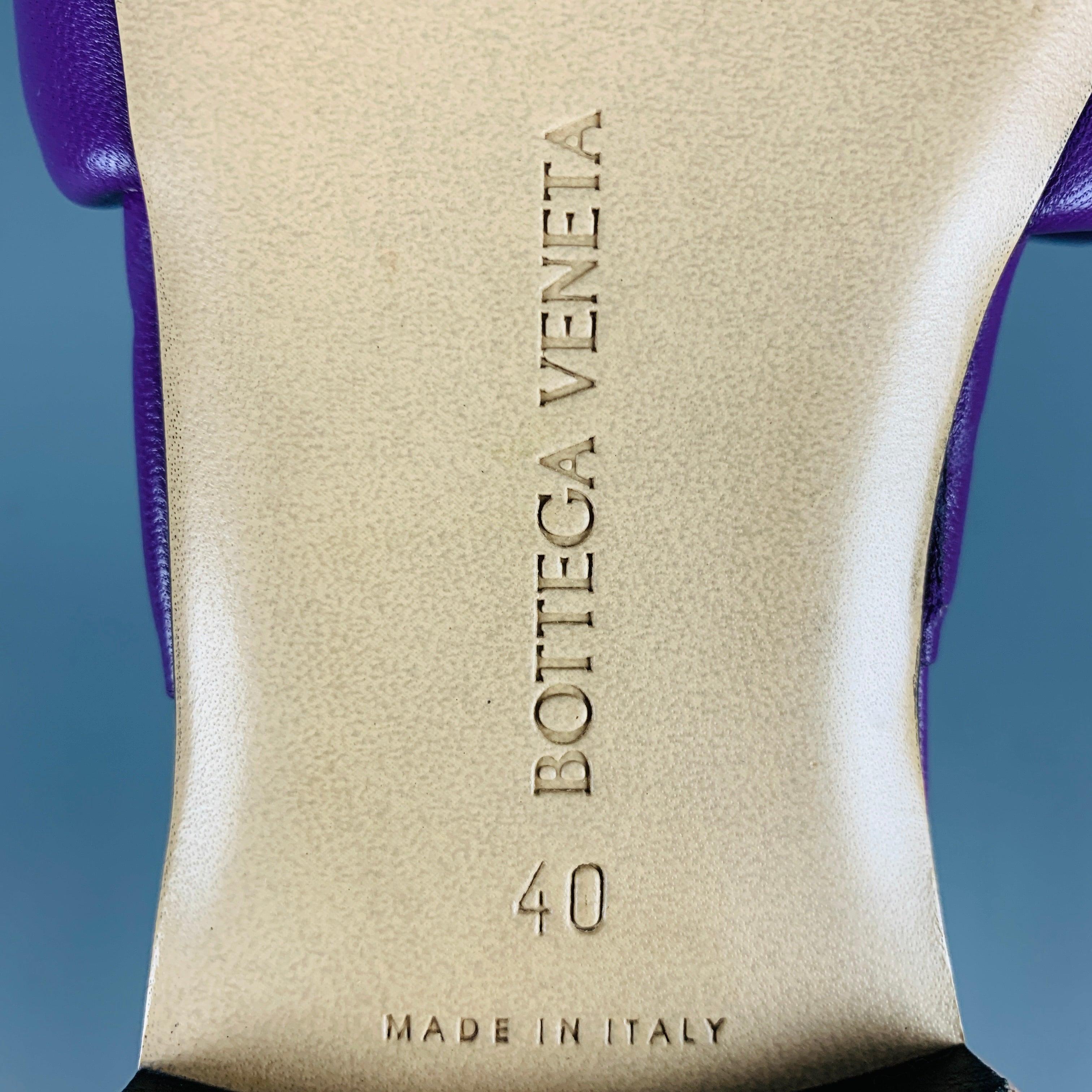 BOTTEGA VENETA Size 10 Purple Leather Quilted Square Toe Sandals For Sale 3