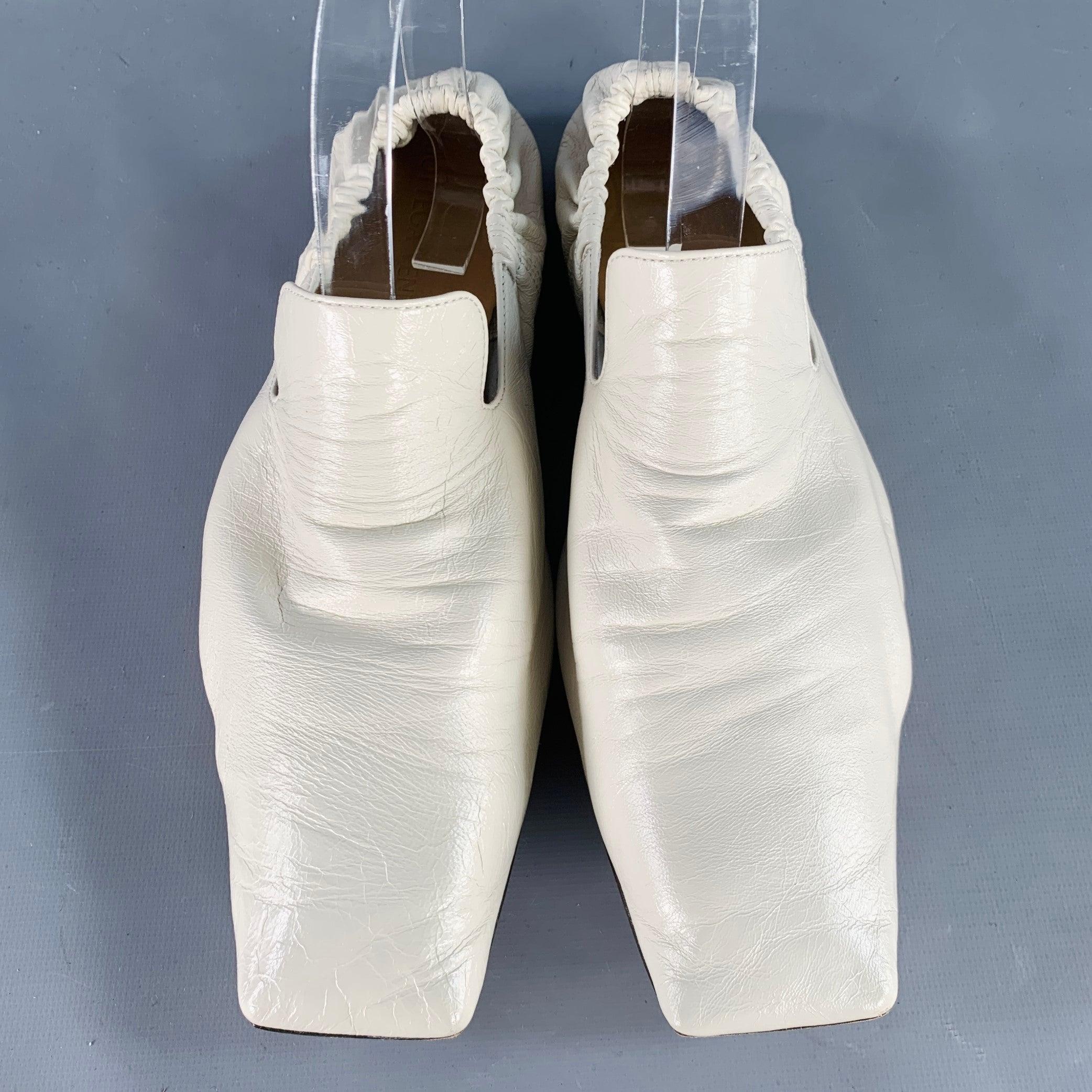 Women's BOTTEGA VENETA Size 12 Crunch Lux Cream Leather Square Toe Flats For Sale