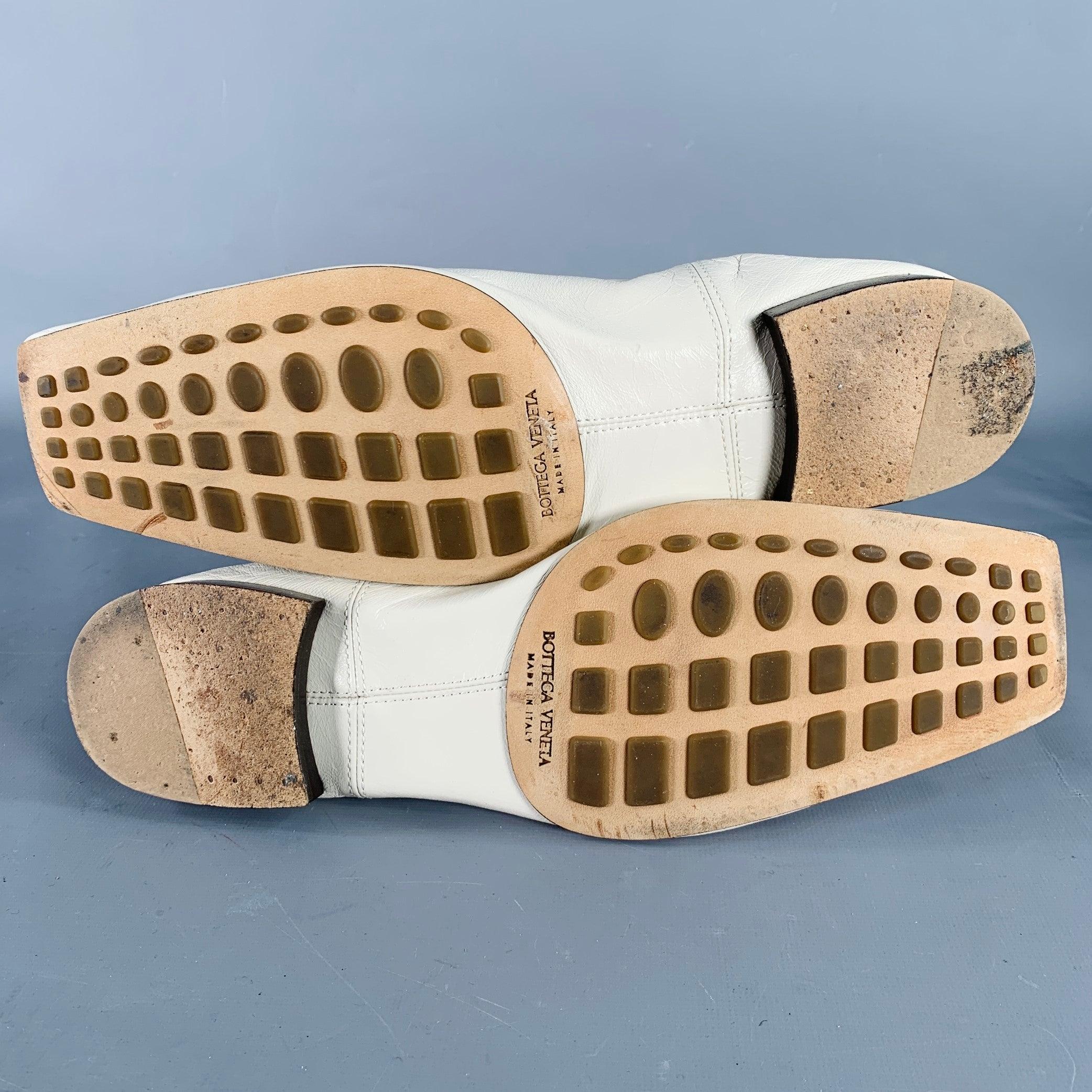 BOTTEGA VENETA Size 12 Crunch Lux Cream Leather Square Toe Flats For Sale 2