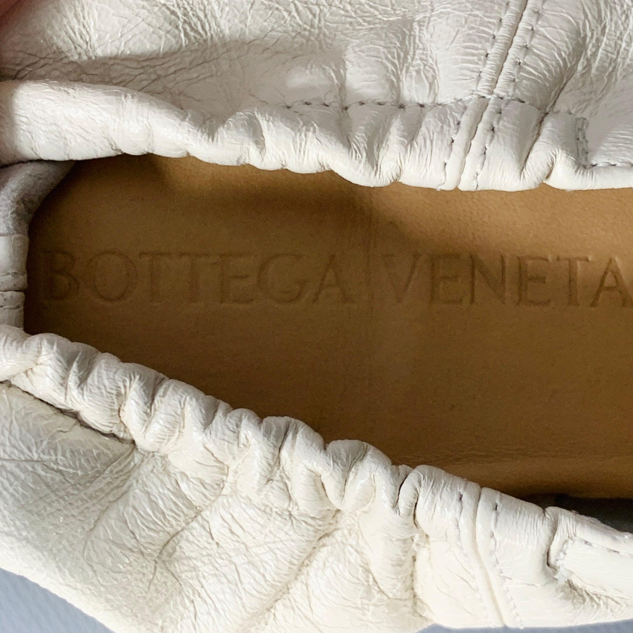 BOTTEGA VENETA Size 12 Crunch Lux Cream Leather Square Toe Flats For Sale 3