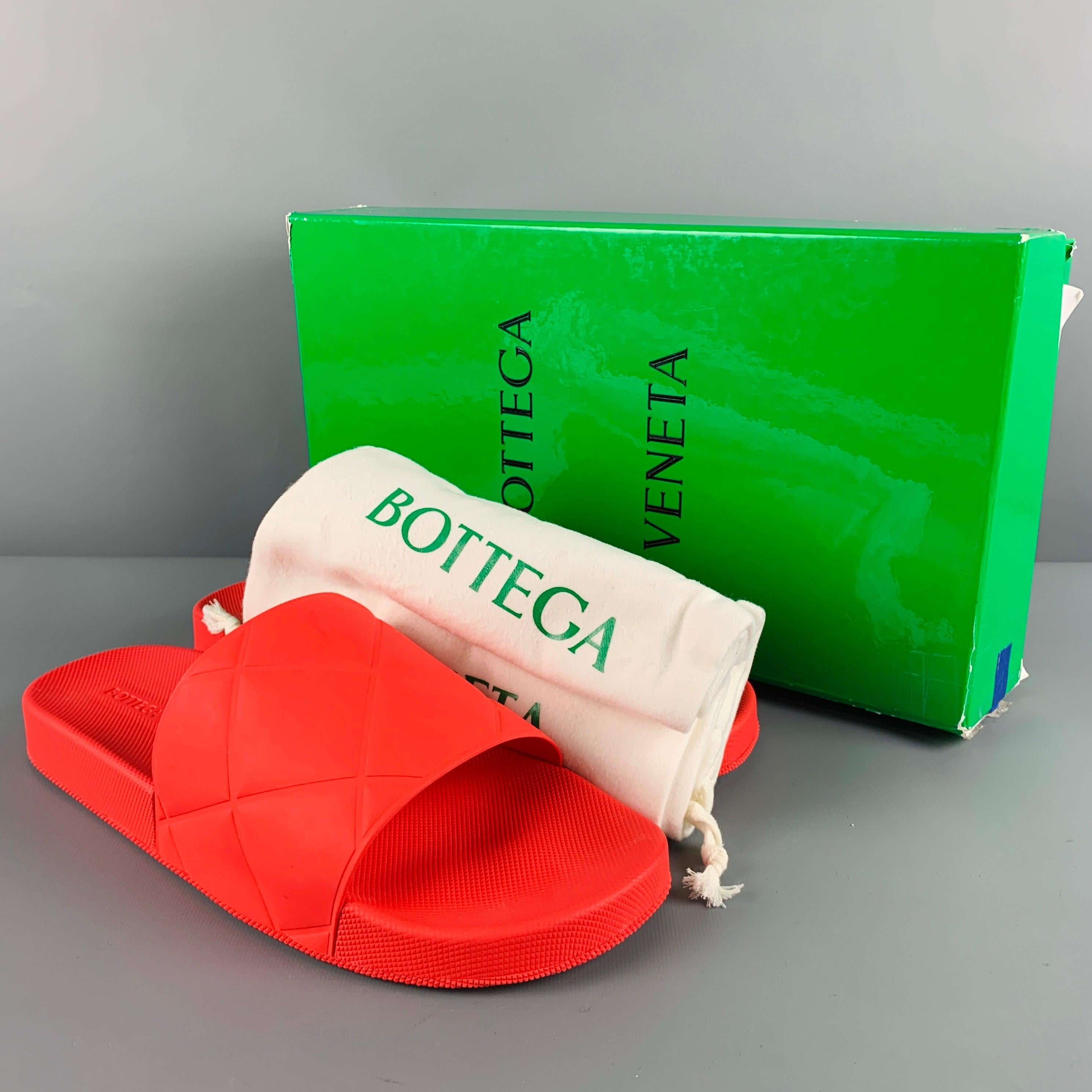 BOTTEGA VENETA Size 12 Orange Rubber Slip On Sandals For Sale 3