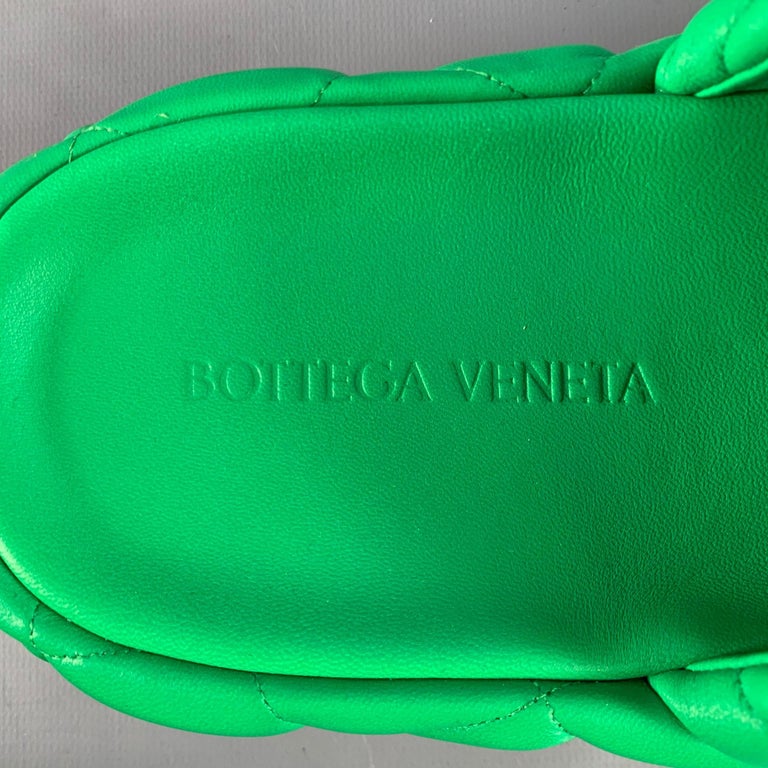 BOTTEGA VENETA Size 7 Green Quilted Padded Lambskin Leather  display picture 2