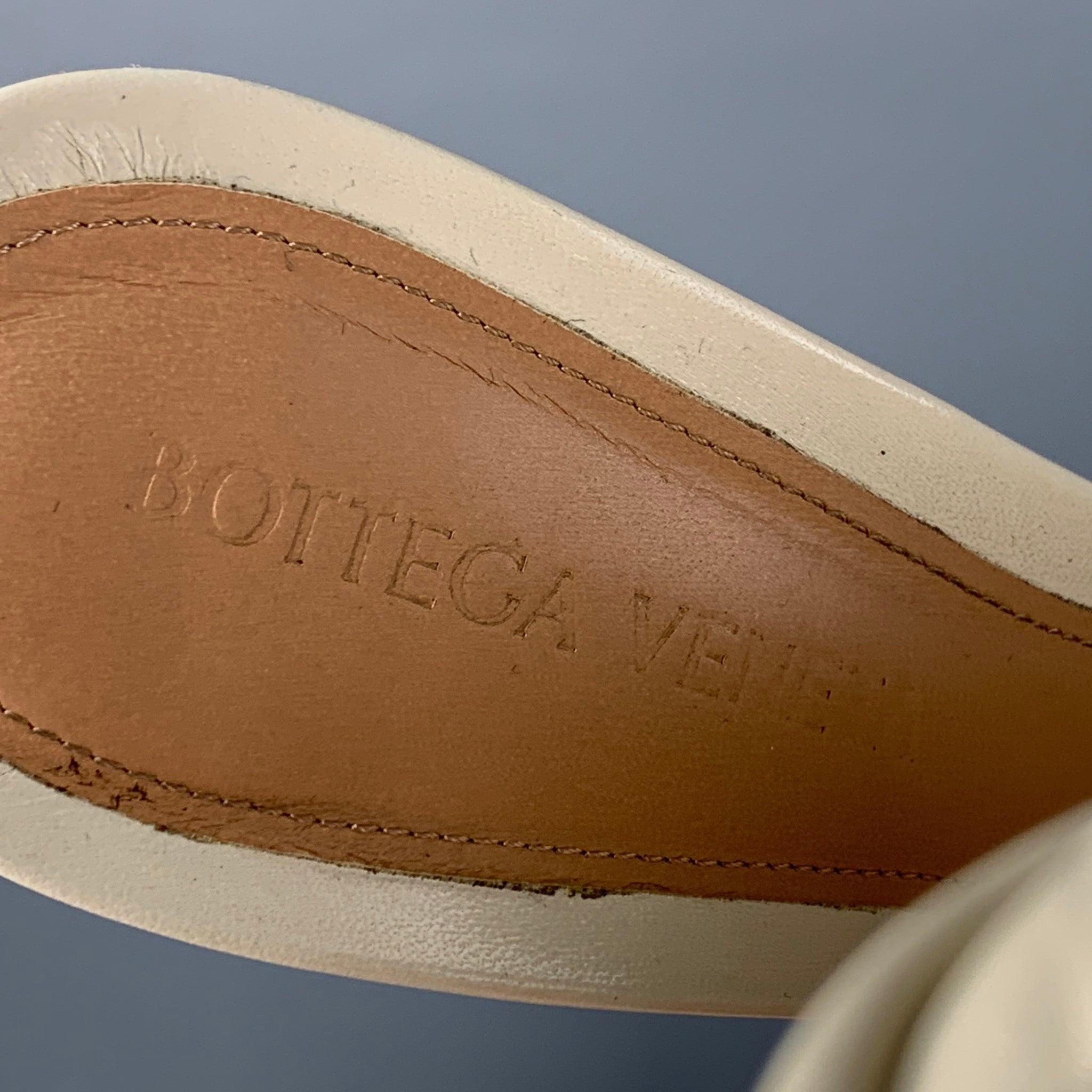 BOTTEGA VENETA Size 7 Off White Intrecciato Woven Leather Heeled Sandals 2