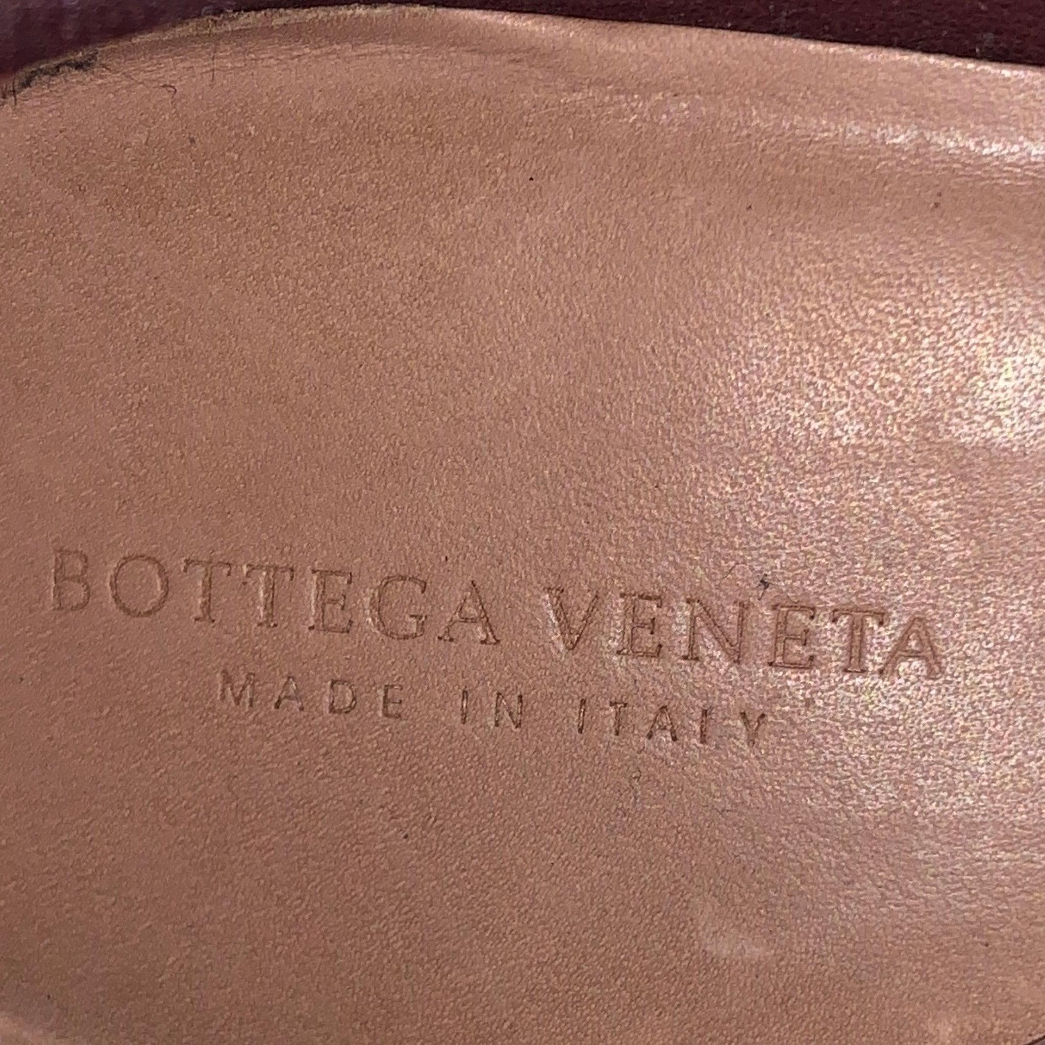 BOTTEGA VENETA Size 7.5 Burgundy Suede Chelsea Boots For Sale 4