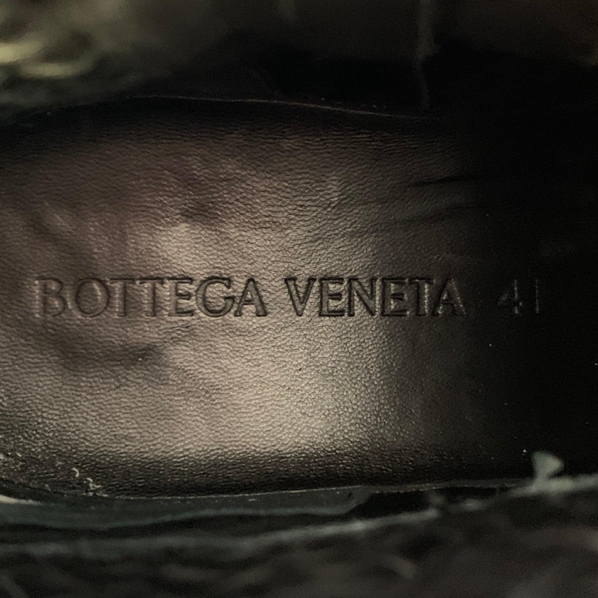 BOTTEGA VENETA Taille 8 Noir Mini Lido Weave Lug Bottes en cuir tressé à fermeture éclair latérale en vente 3
