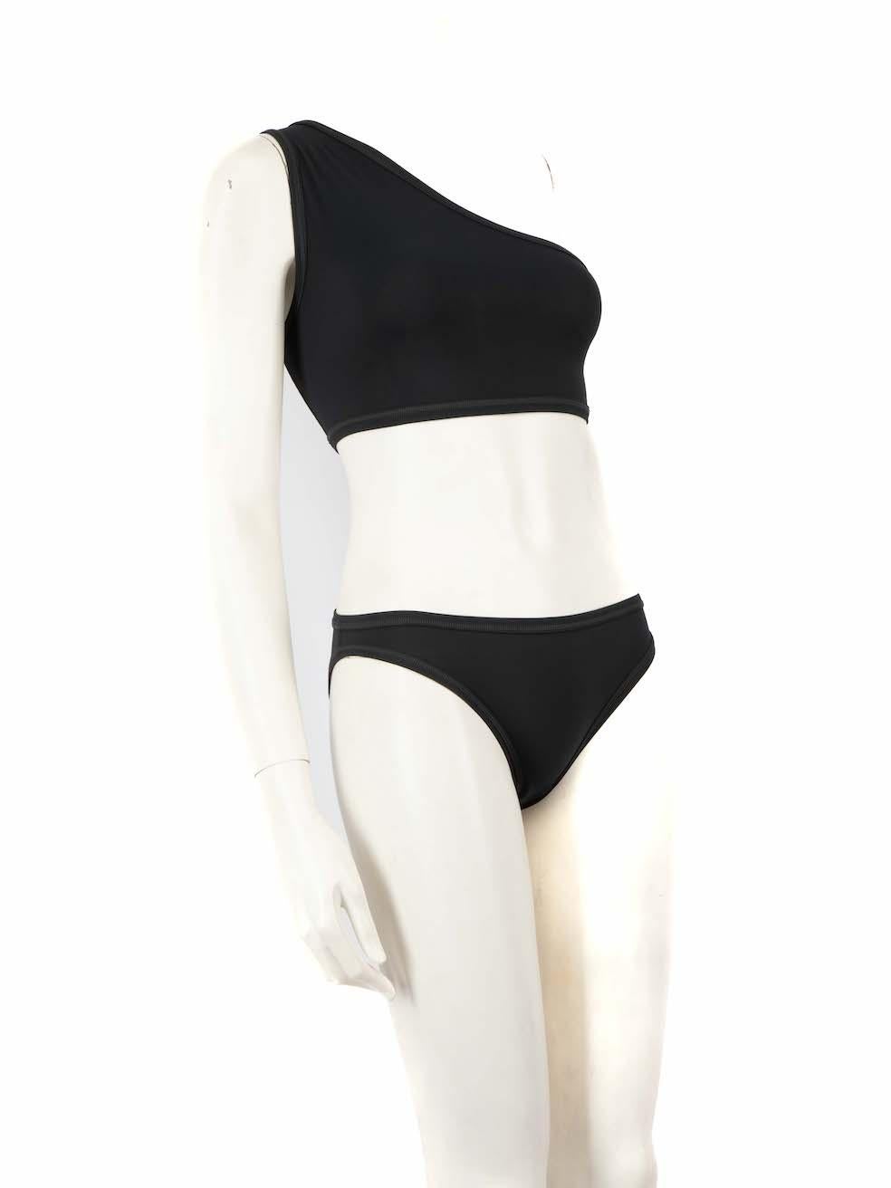 CONDITION is New with tags on this brand new Bottega Veneta designer item. This item comes with original packaging.
 
 
 
 Details
 
 
 Model: 703587V27C0 2110
 
 Slate black
 
 Synthetic
 
 Bikini set
 
 Stretchy
 
 One Shoulder top
 
 
 
 
 
 Made