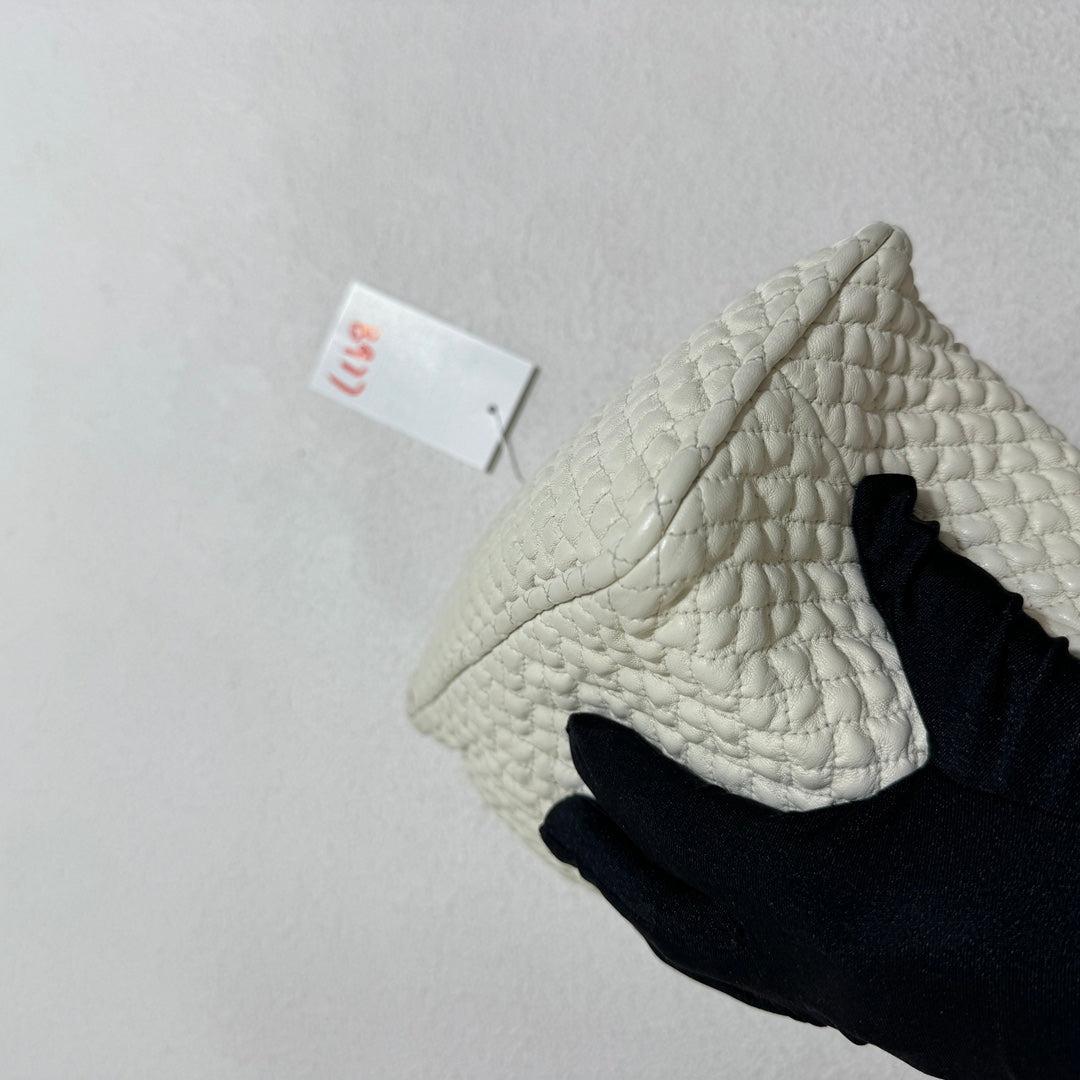 Bottega Veneta Sloane sac porté épaule blanc 25 cm en vente 7