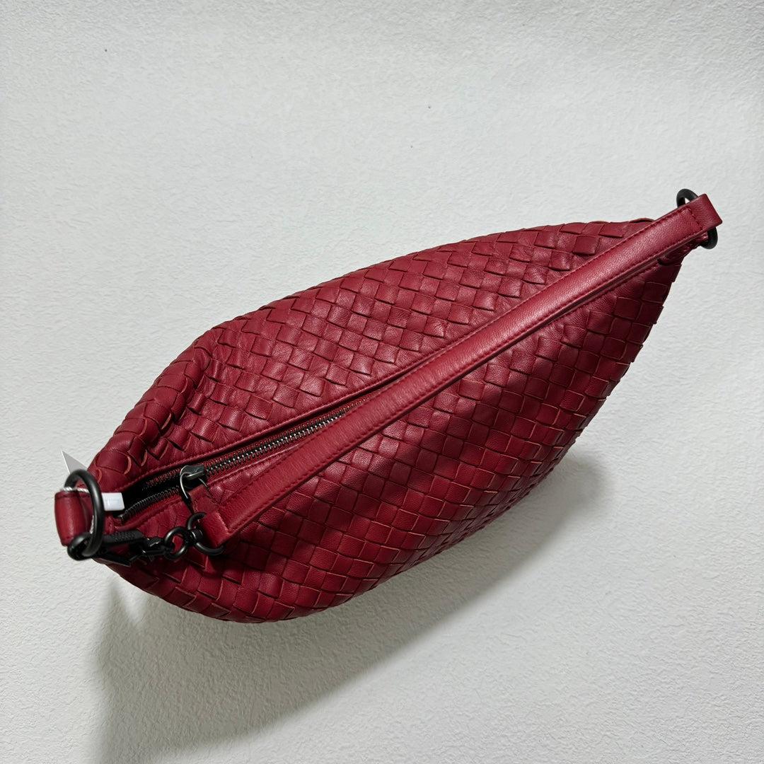 Bolso Bottega Veneta Sloane Rojo Borgoña Pequeño 25cm en Excelente estado para la venta en AUBERVILLIERS, FR