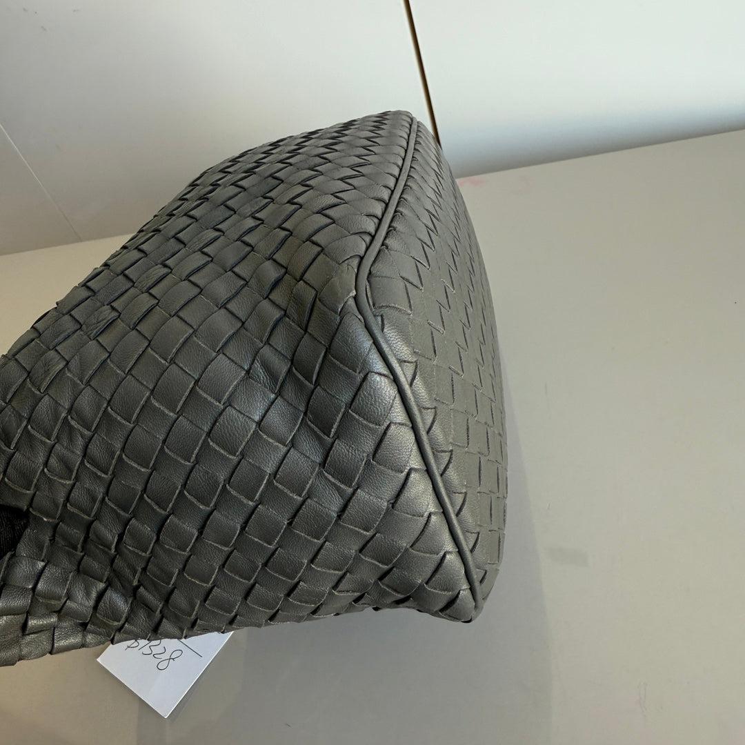 Bottega Veneta Sloane Shoulder Bag Grey Small 25cm 6