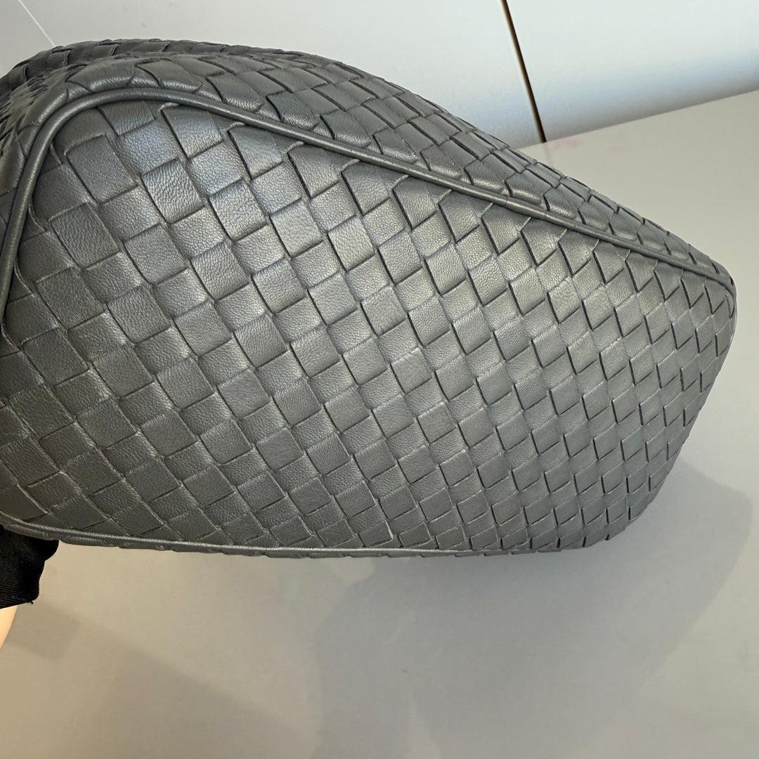 Bottega Veneta Sloane Shoulder Bag Grey Small 25cm 10