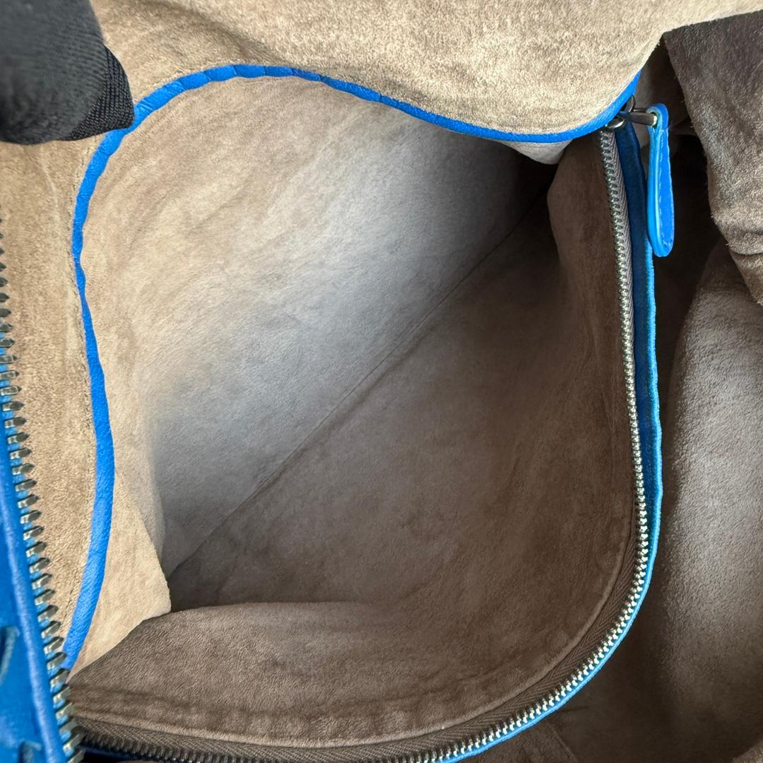 Bottega Veneta Small Convertible Tote Bag Blue Leather 40cm For Sale 12