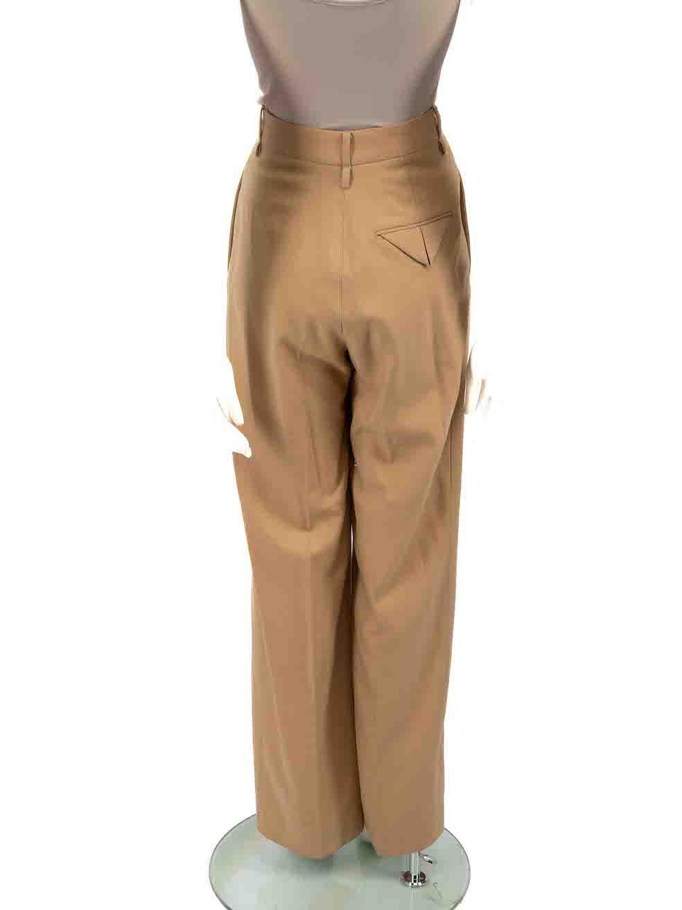 Bottega Veneta Spring 2020 Beige Straight Trousers Size S In Good Condition For Sale In London, GB