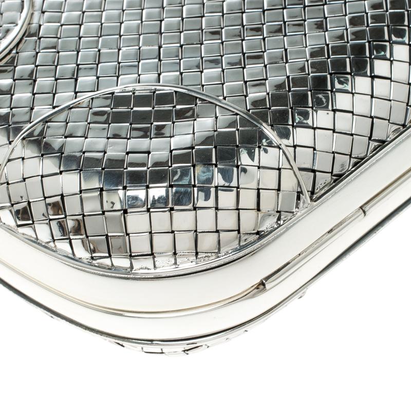 Bottega Veneta Sterling Silver Knot Clutch In Excellent Condition In Dubai, Al Qouz 2