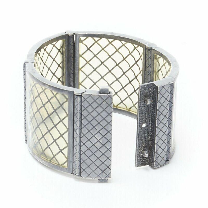 BOTTEGA VENETA - Bracelet manchette en plexi intrecciato jaune pâle en argent sterling en vente 1
