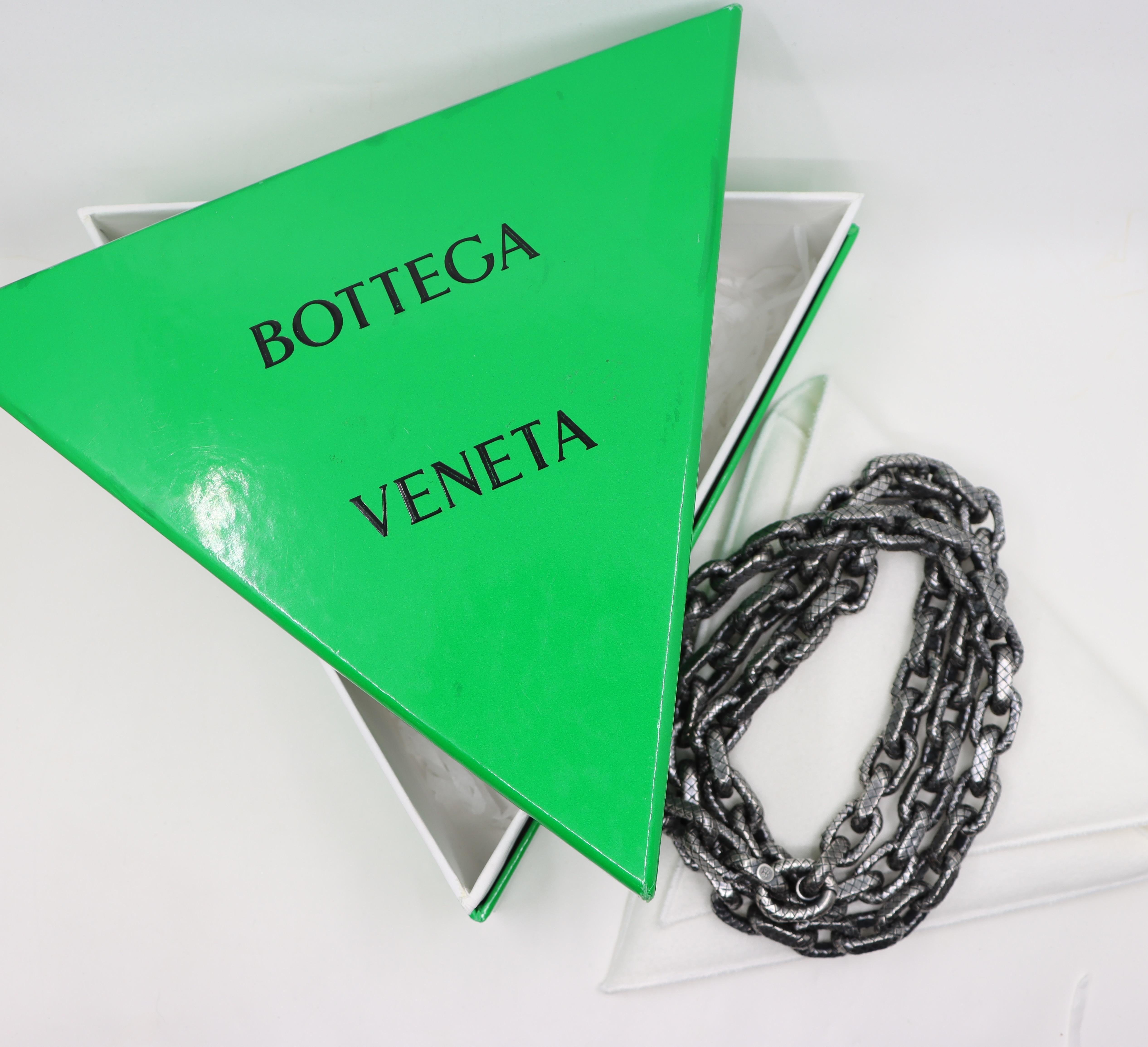 Bottega Veneta Collana a catena in argento 925 con trama a maglia grossa in vendita 11