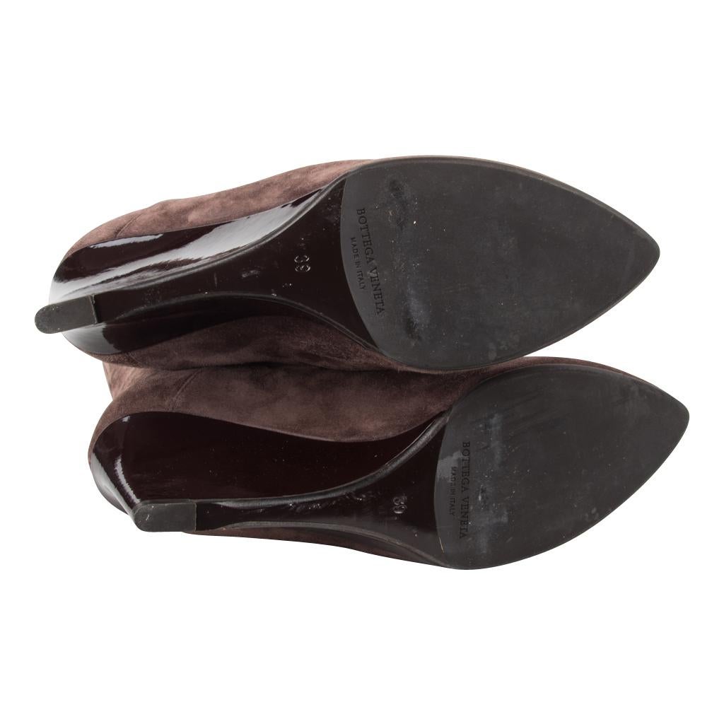 Bottega Veneta - Bottes hauteur genou en daim vernies 39 / 9 en vente 5