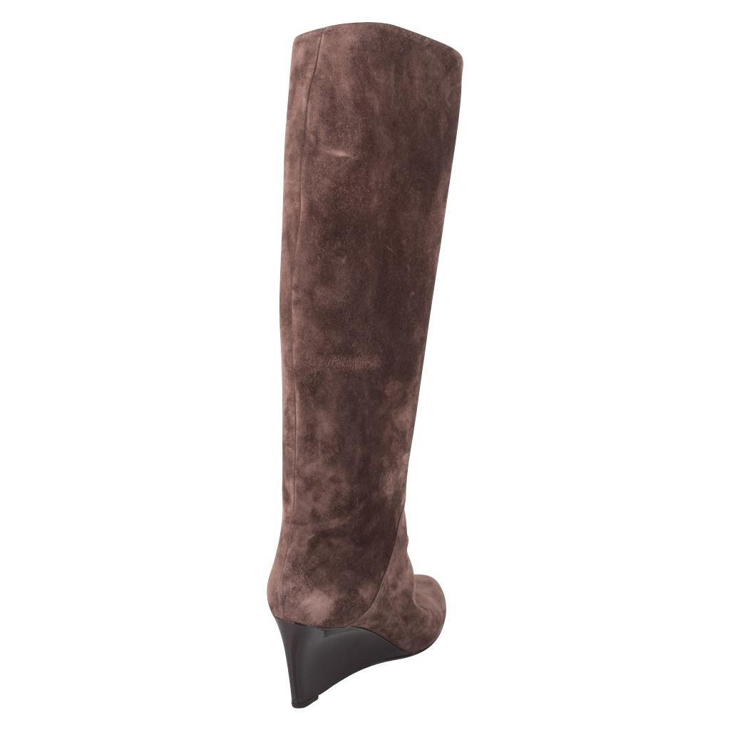 Bottega Veneta Suede Knee Boot High Patent Wedge 39 / 9  In Excellent Condition For Sale In Miami, FL