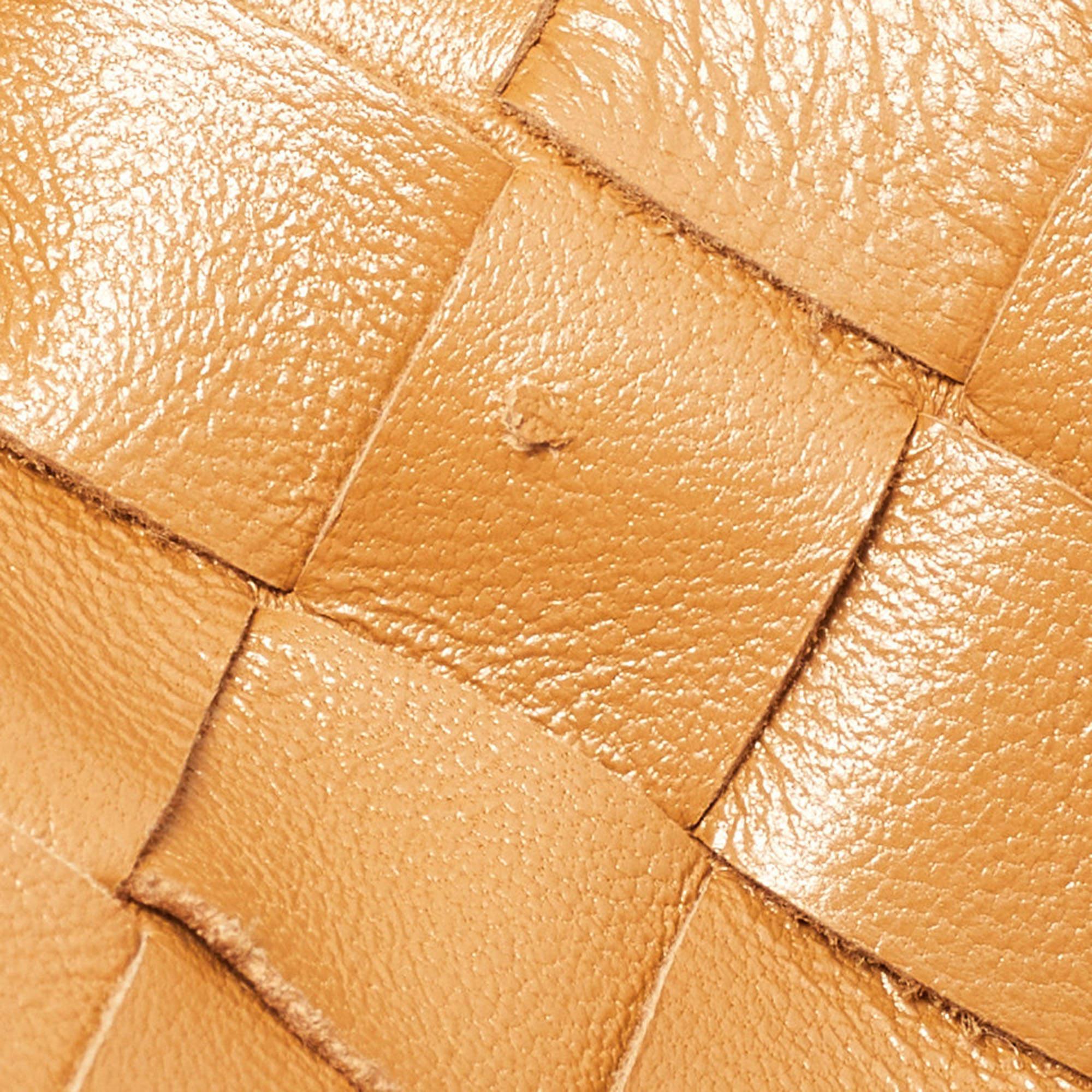Bottega Veneta Tan Intrecciato Leather Pouch Clutch 1
