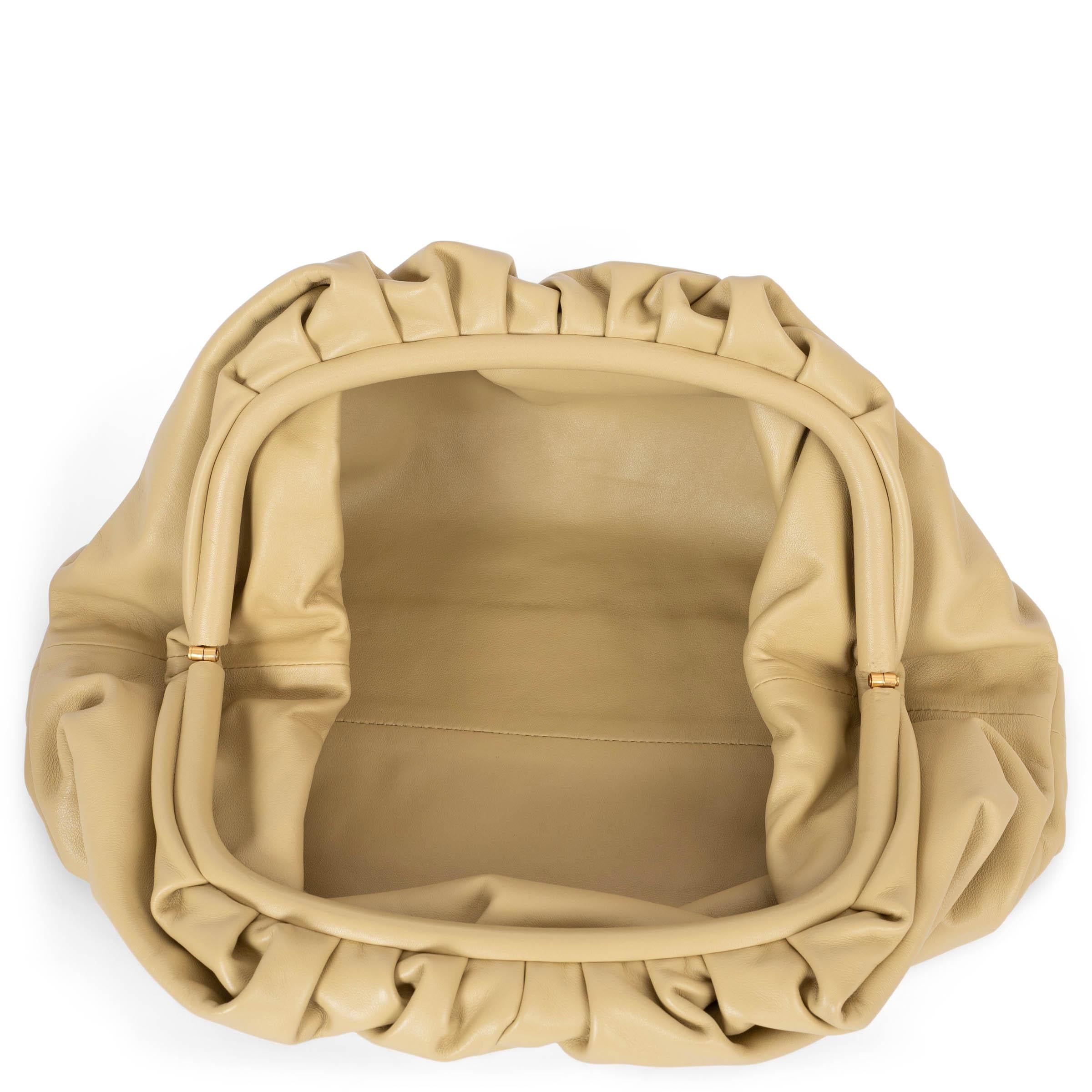 BOTTEGA VENETA Tapioca beige leather CLASSIC POUCH Clutch Bag For Sale 1