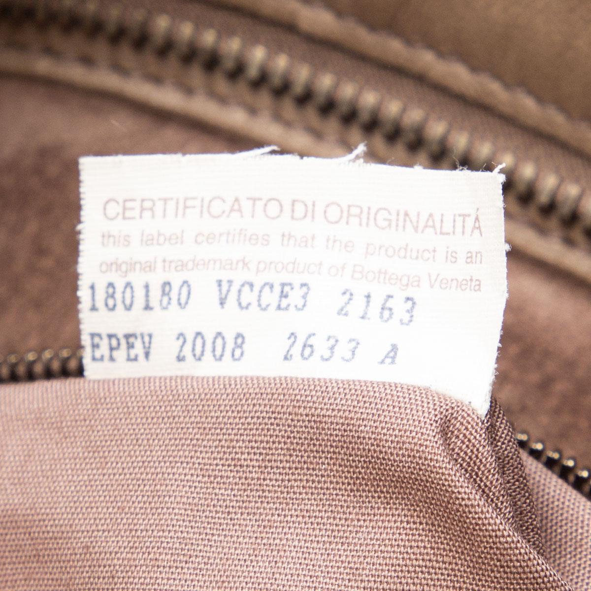 BOTTEGA VENETA taupe leather INTRECCIATO & CROCODILE TRIM HOBO Shoulder Bag In Good Condition In Zürich, CH