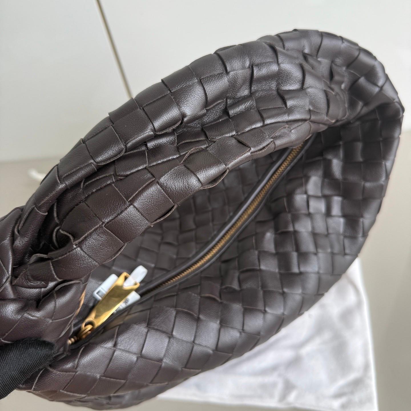 Bottega Veneta Teen Jodie Fondant Dark Chocolate Brown Leather in vendita 2