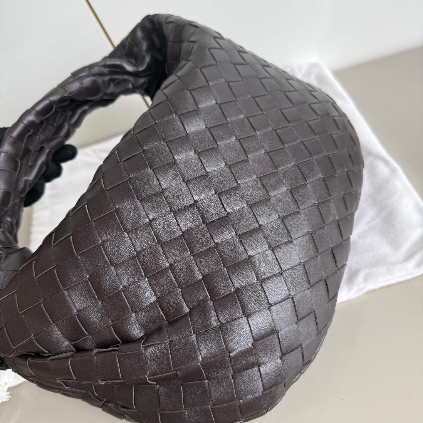 Bottega Veneta Teen Jodie Fondant Dark Chocolate Brown Leather in vendita 4