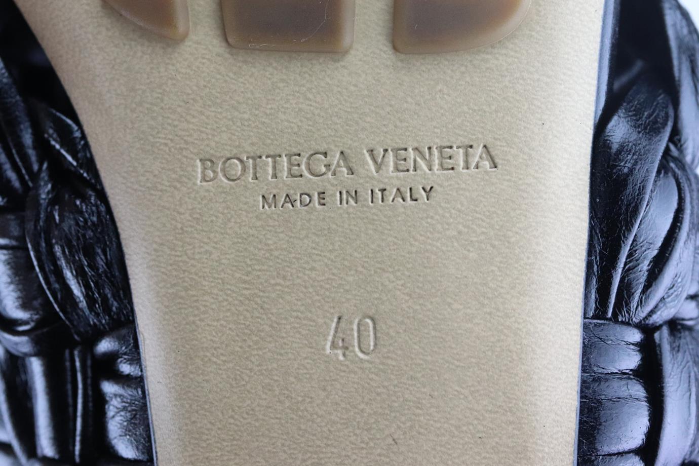 Bottega Veneta The Board Intrecciato Leather Slides EU 40 UK 7 US 10  In Excellent Condition In London, GB