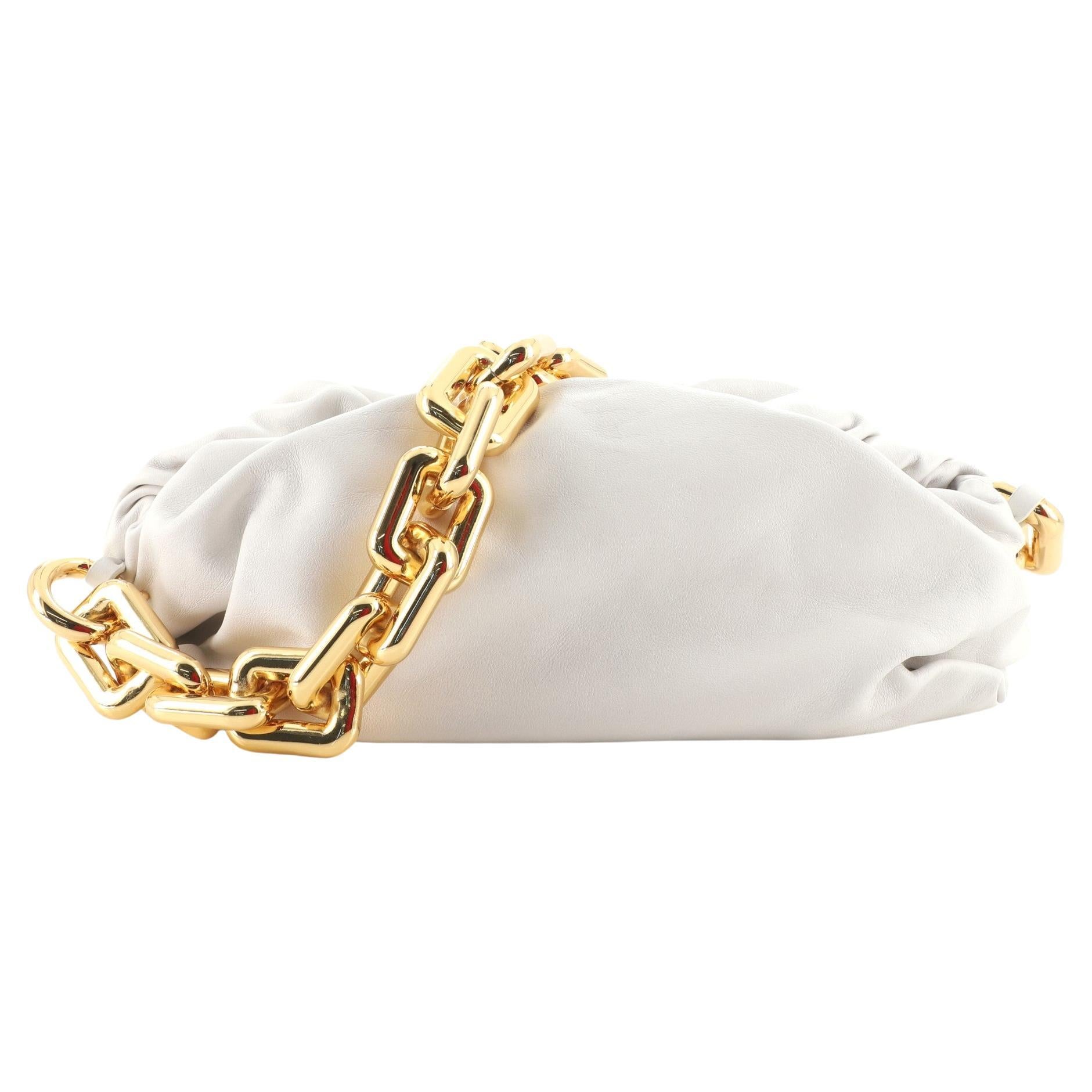 Bottega The Shoulder Pouch Leather Medium For Sale at 1stDibs