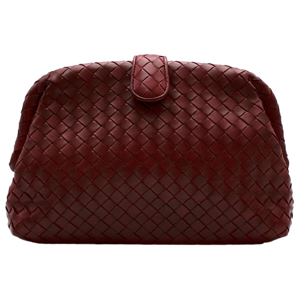 Bottega Veneta Vintage Burgundy Woven Intrecciato Leather Clutch Bag –  Amarcord Vintage Fashion