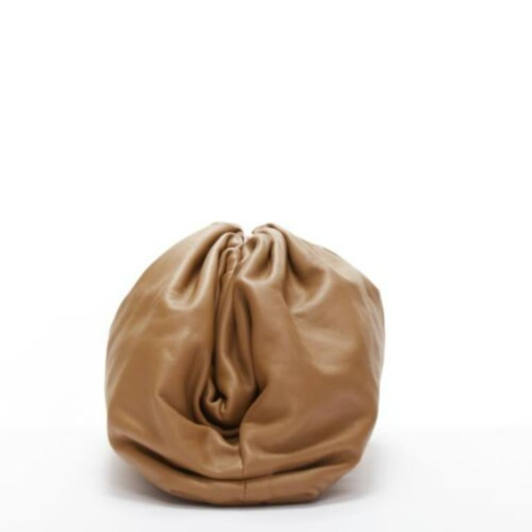 BOTTEGA VENETA The Pouch brown leather dumpling clutch bag In Excellent Condition For Sale In Hong Kong, NT