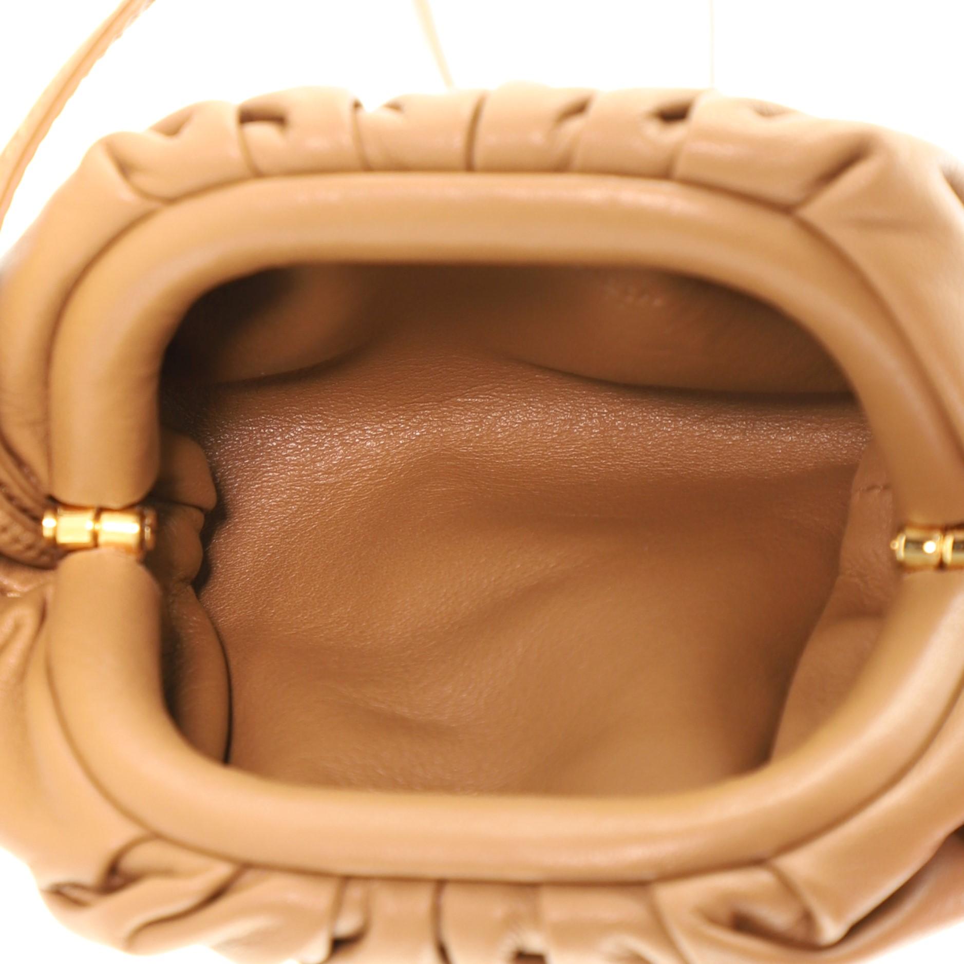 Bottega Veneta The Pouch Coin Purse Leather In Good Condition In NY, NY