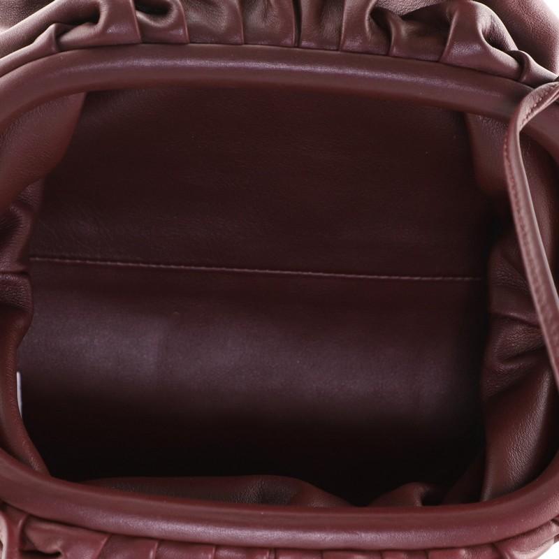 Bottega Veneta The Pouch Leather 20 1