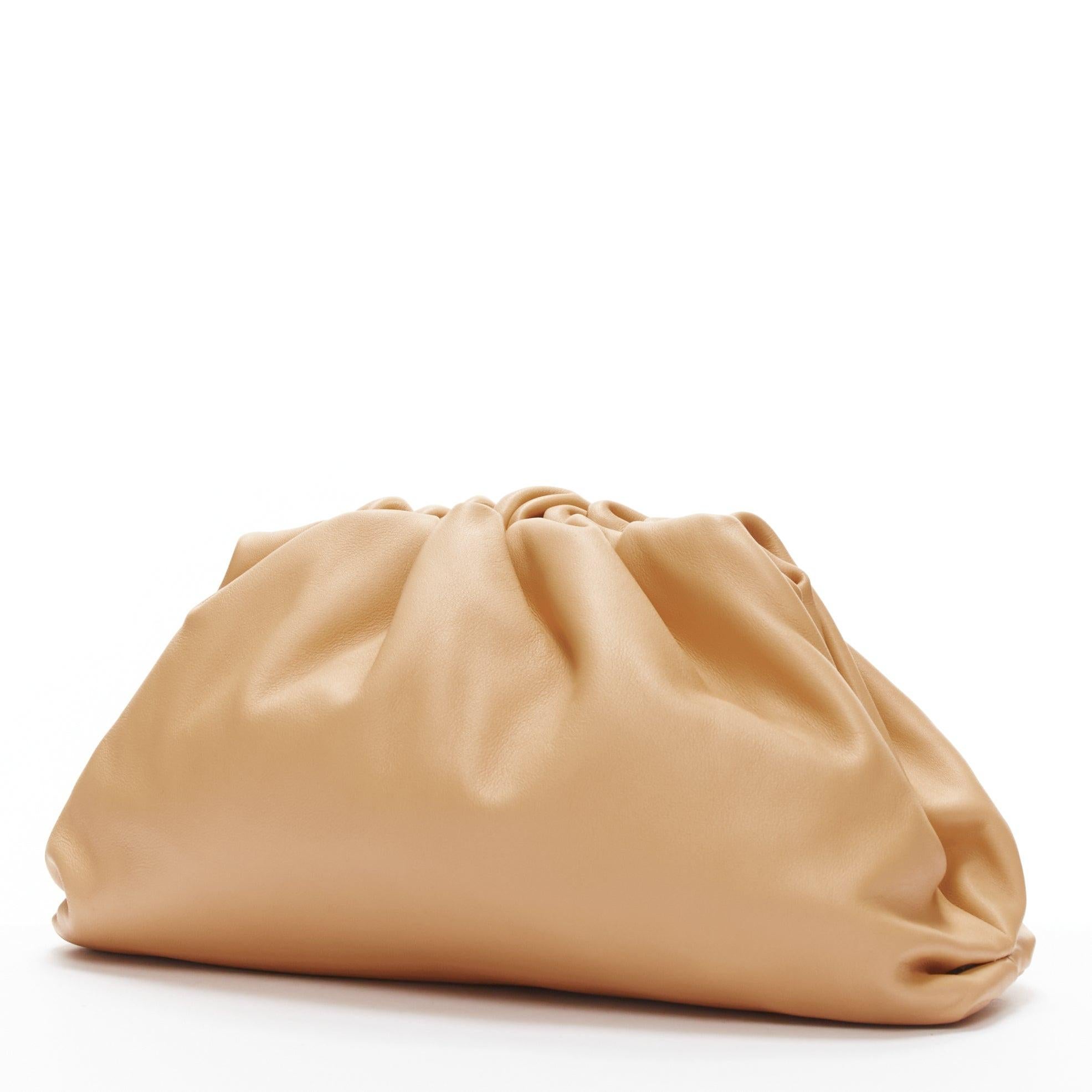 Beige BOTTEGA VENETA The Pouch Small tan brown leather dumpling clutch bag For Sale